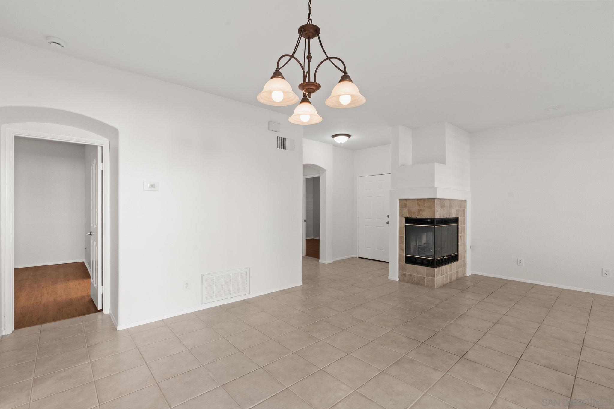 Detail Gallery Image 5 of 25 For 1898  Matin Cir  189, San Marcos,  CA 92069 - 2 Beds | 2 Baths