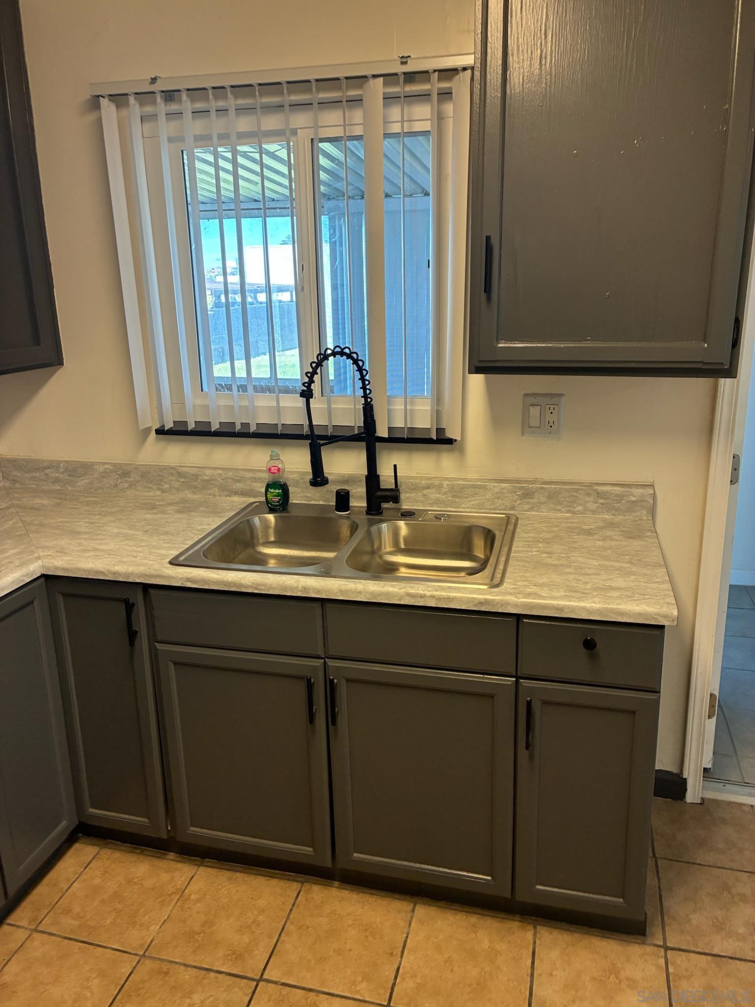 Detail Gallery Image 7 of 21 For 5068  Palin St, San Diego,  CA 92113 - 3 Beds | 2 Baths