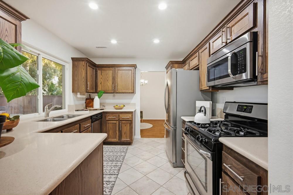 Detail Gallery Image 15 of 58 For 39900  Quigley Rd, Murrieta,  CA 92562 - 4 Beds | 3 Baths