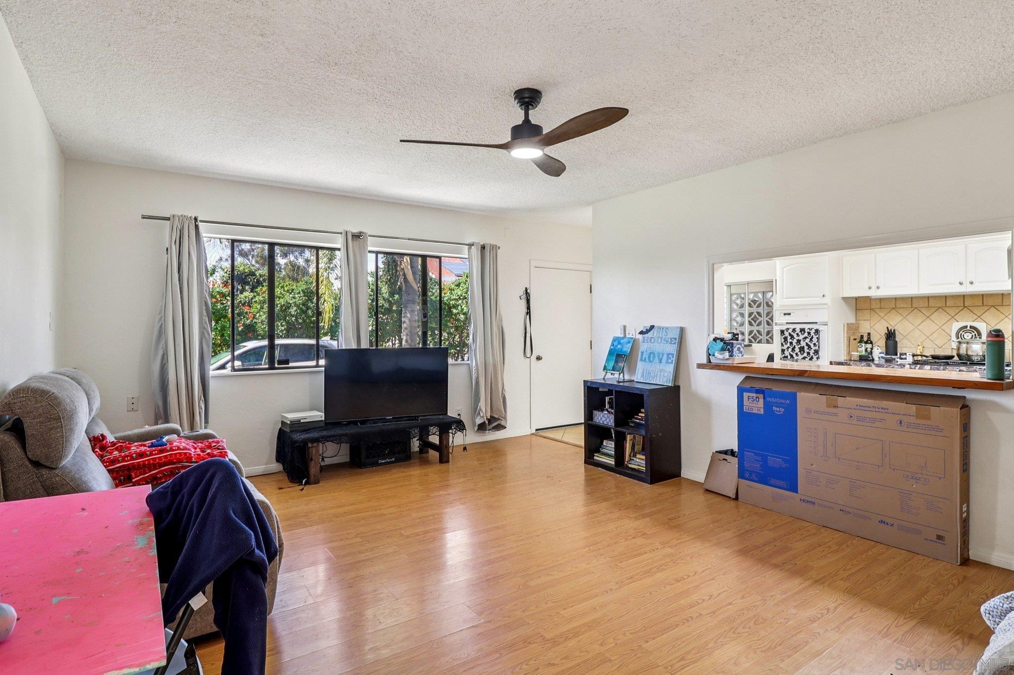 Detail Gallery Image 11 of 67 For 4215-17  Sycamore Dr, San Diego,  CA 92105 - – Beds | – Baths