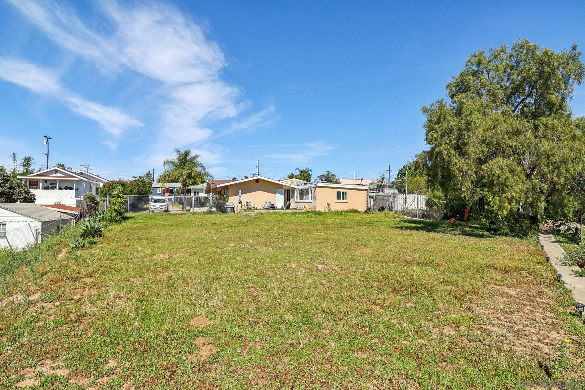 Detail Gallery Image 4 of 59 For 4215-17  Sycamore Dr, San Diego,  CA 92105 - – Beds | – Baths