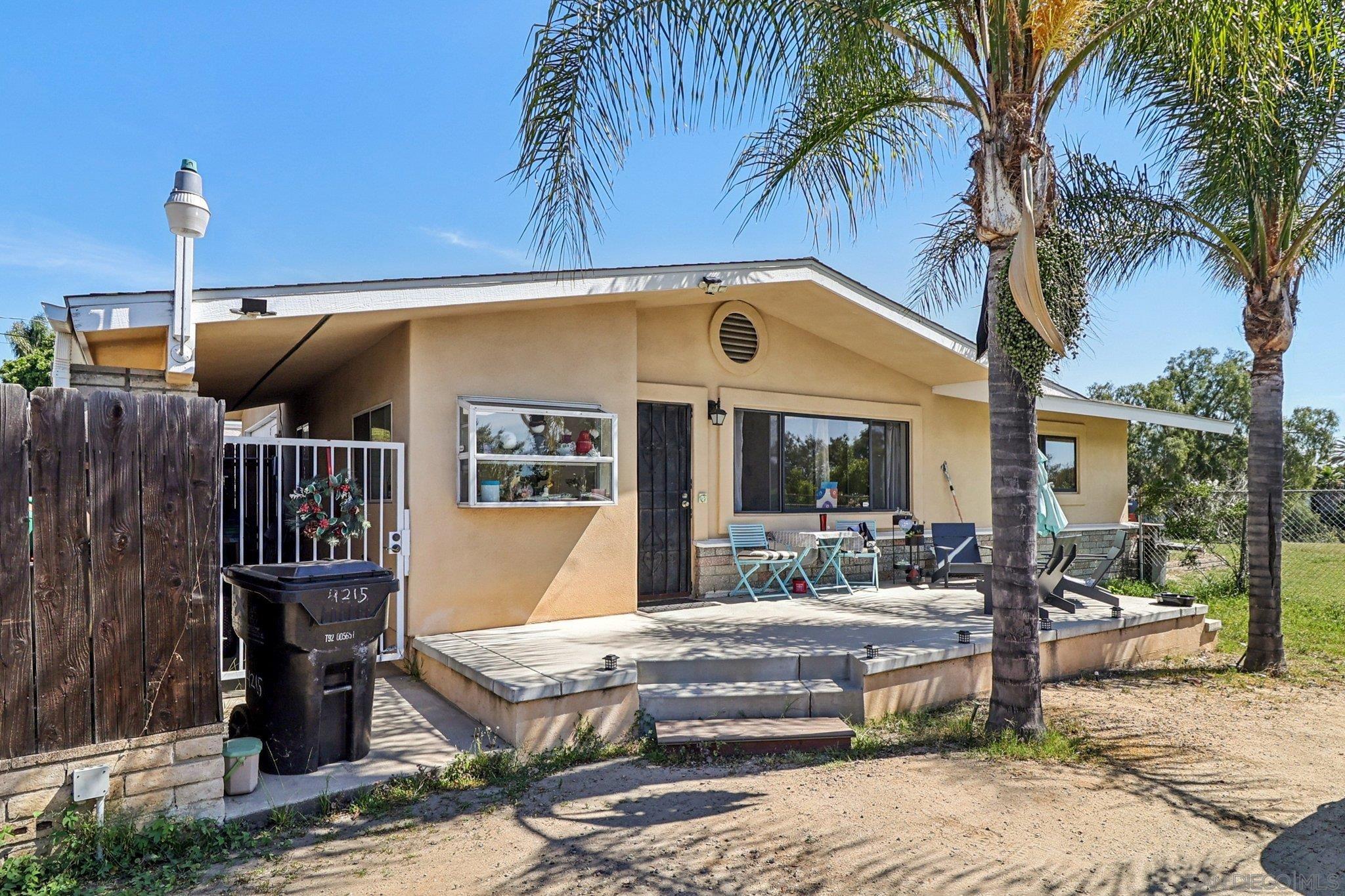 Detail Gallery Image 8 of 59 For 4215-17  Sycamore Dr, San Diego,  CA 92105 - – Beds | – Baths