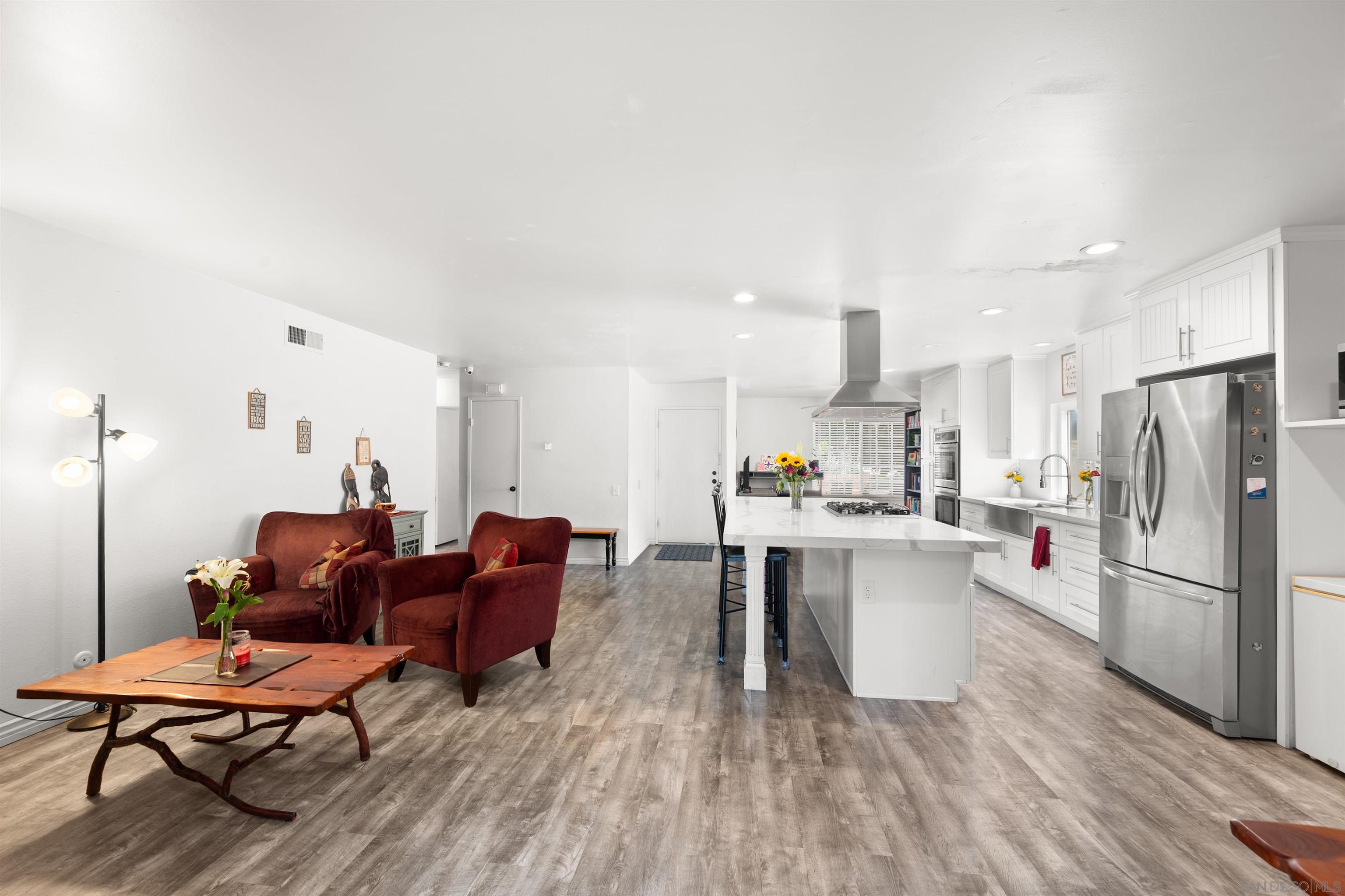 Detail Gallery Image 11 of 48 For 2038  Siegle Dr, Lemon Grove,  CA 91945 - 3 Beds | 2 Baths