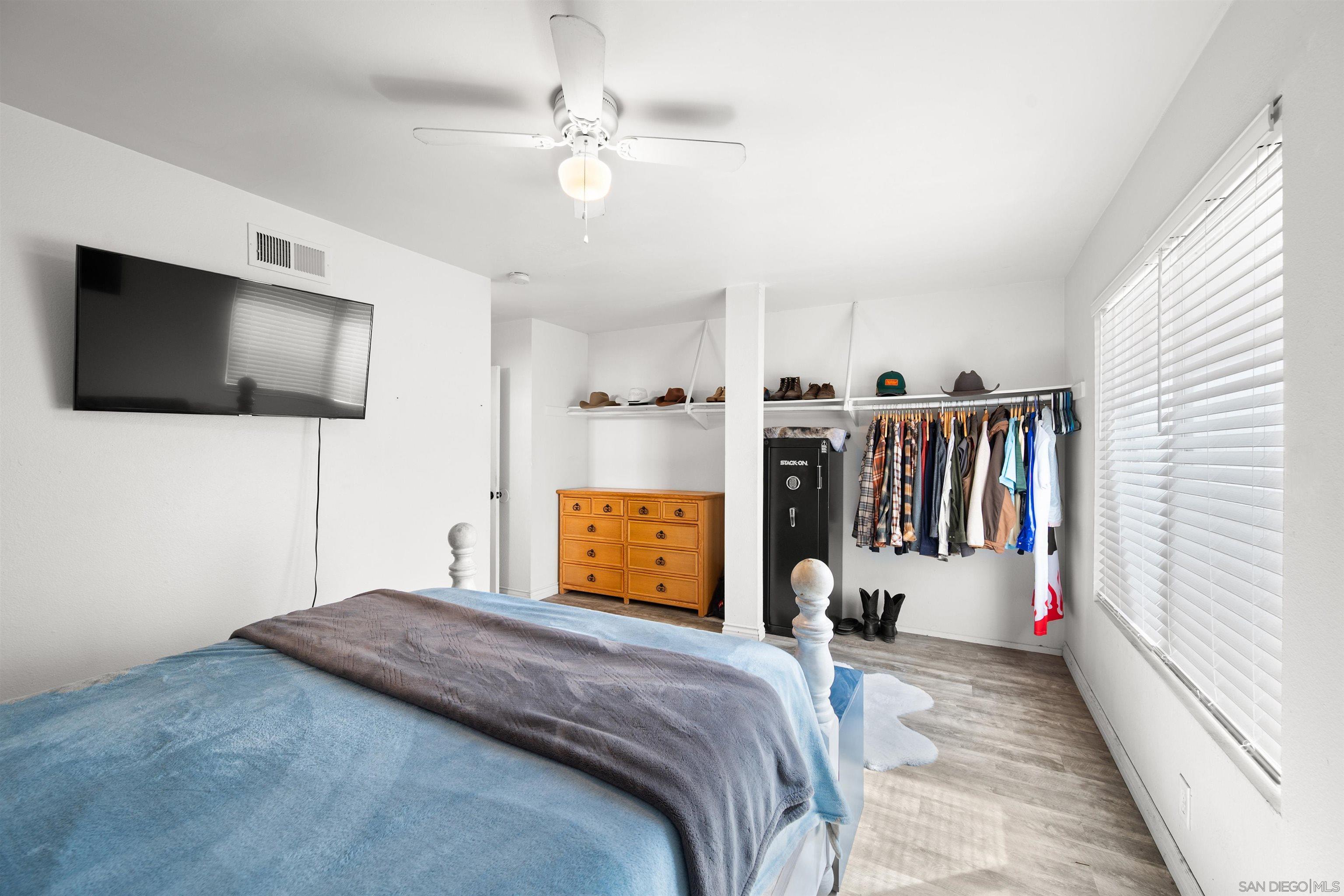 Detail Gallery Image 27 of 48 For 2038  Siegle Dr, Lemon Grove,  CA 91945 - 3 Beds | 2 Baths