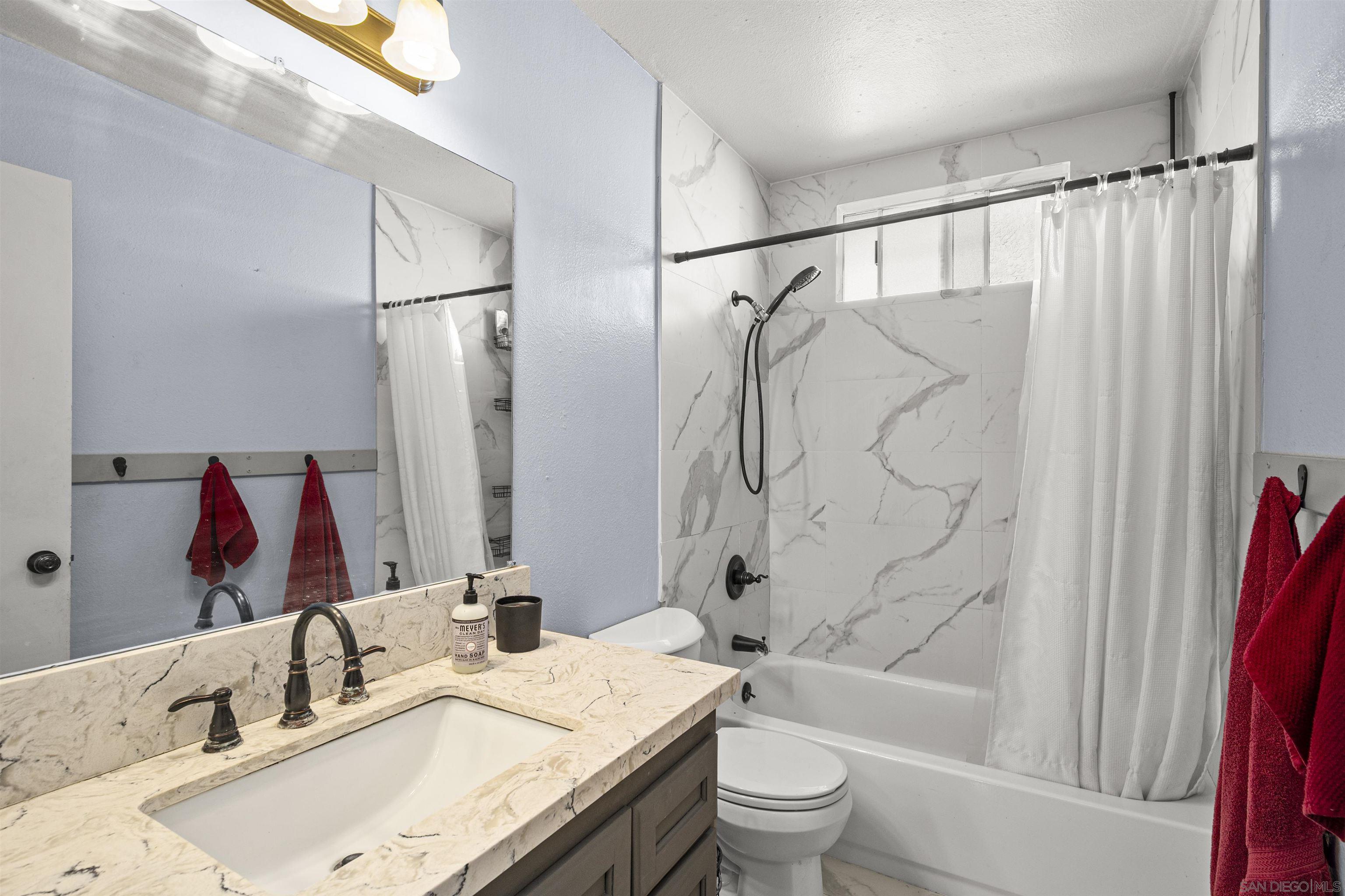 Detail Gallery Image 31 of 48 For 2038  Siegle Dr, Lemon Grove,  CA 91945 - 3 Beds | 2 Baths