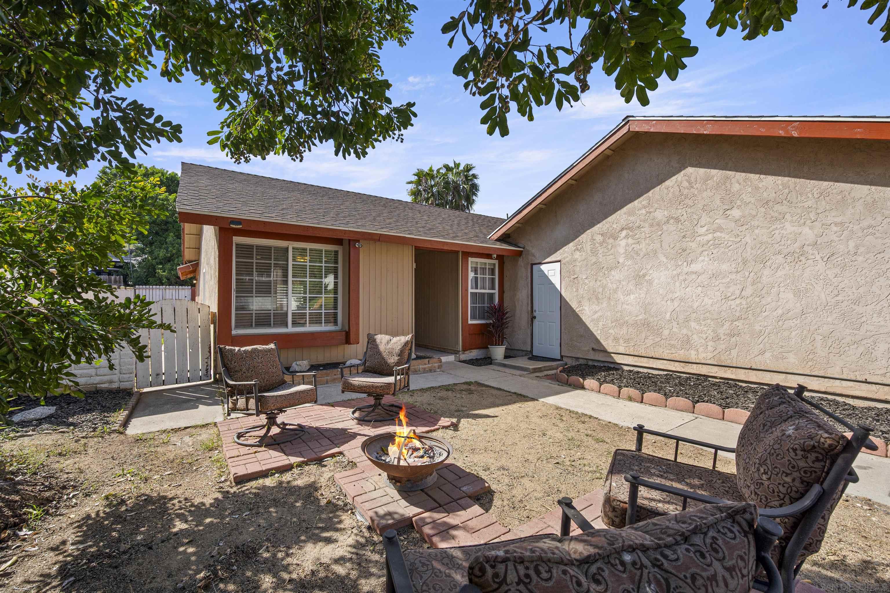 Detail Gallery Image 6 of 48 For 2038  Siegle Dr, Lemon Grove,  CA 91945 - 3 Beds | 2 Baths