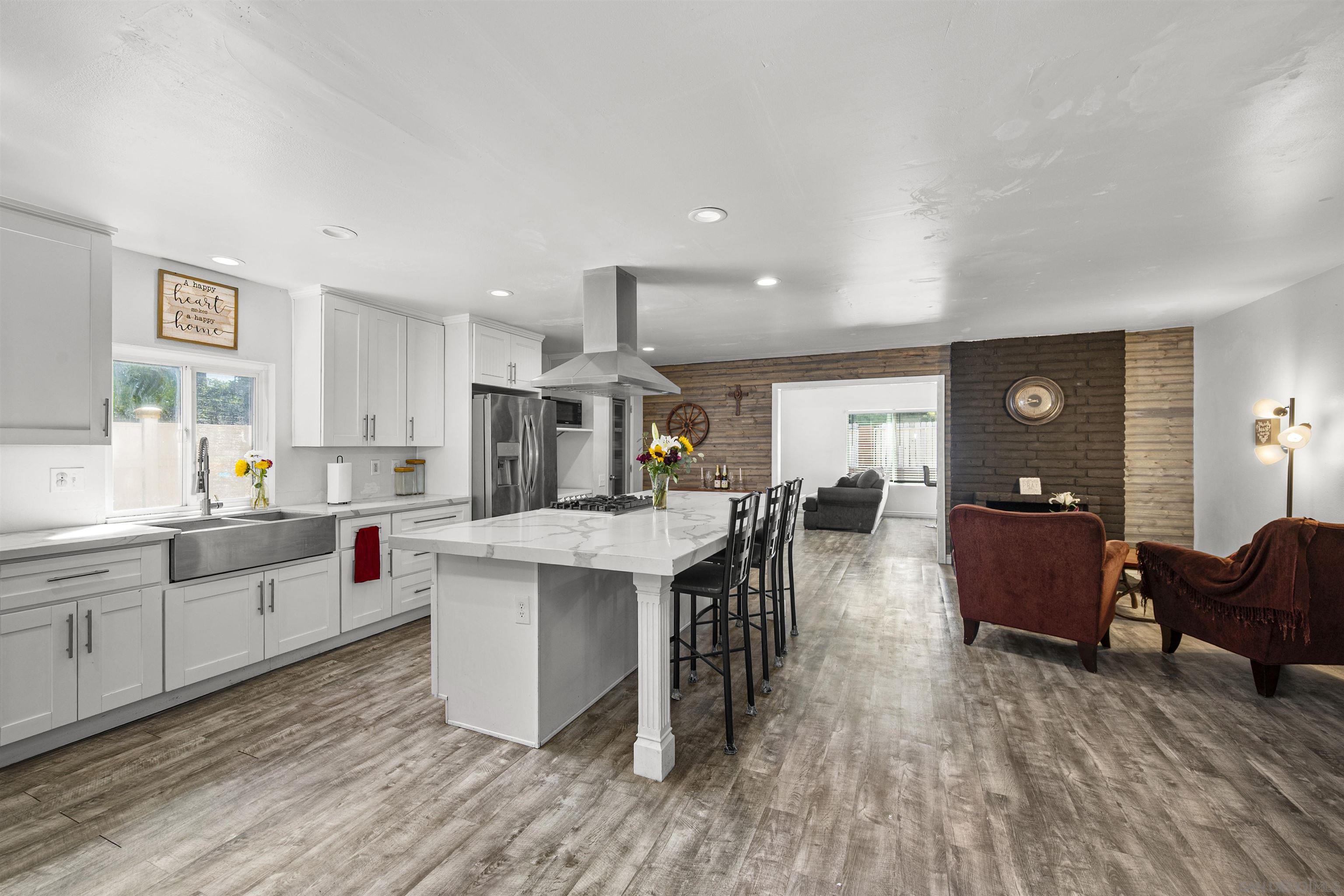 Detail Gallery Image 8 of 48 For 2038  Siegle Dr, Lemon Grove,  CA 91945 - 3 Beds | 2 Baths