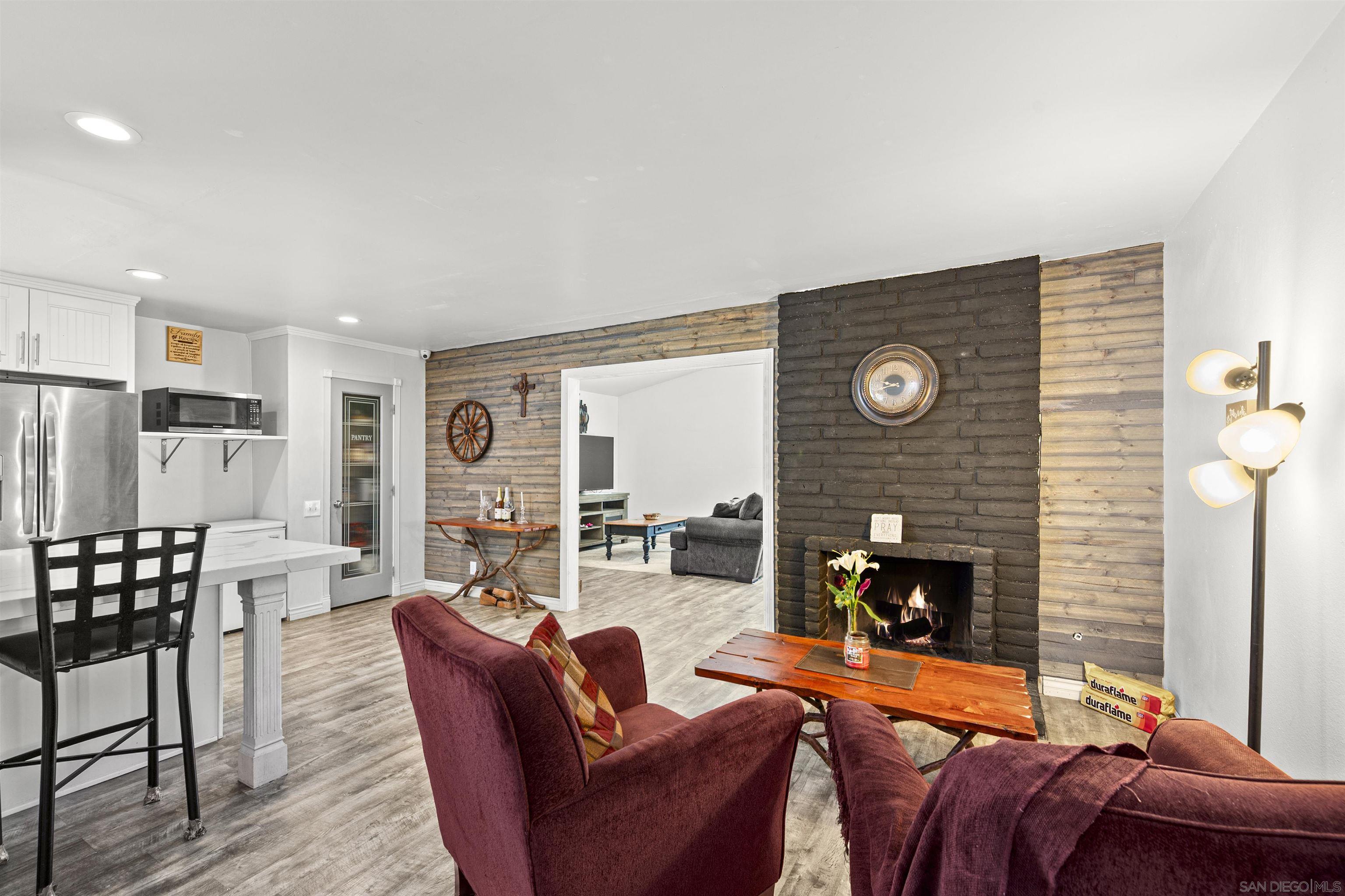 Detail Gallery Image 10 of 48 For 2038  Siegle Dr, Lemon Grove,  CA 91945 - 3 Beds | 2 Baths