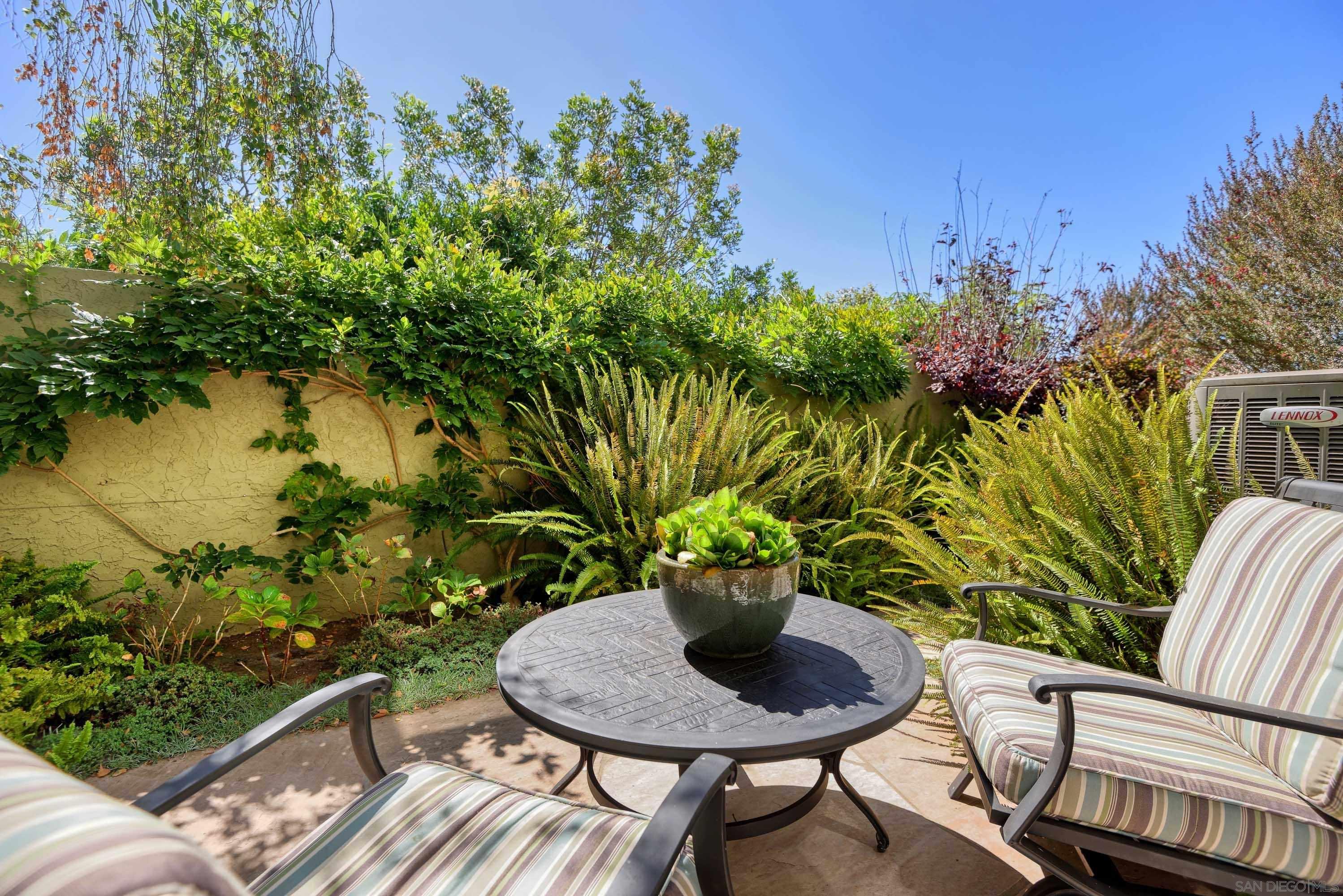 Detail Gallery Image 25 of 32 For 8358  Caminito Helecho, La Jolla,  CA 92037 - 4 Beds | 3 Baths