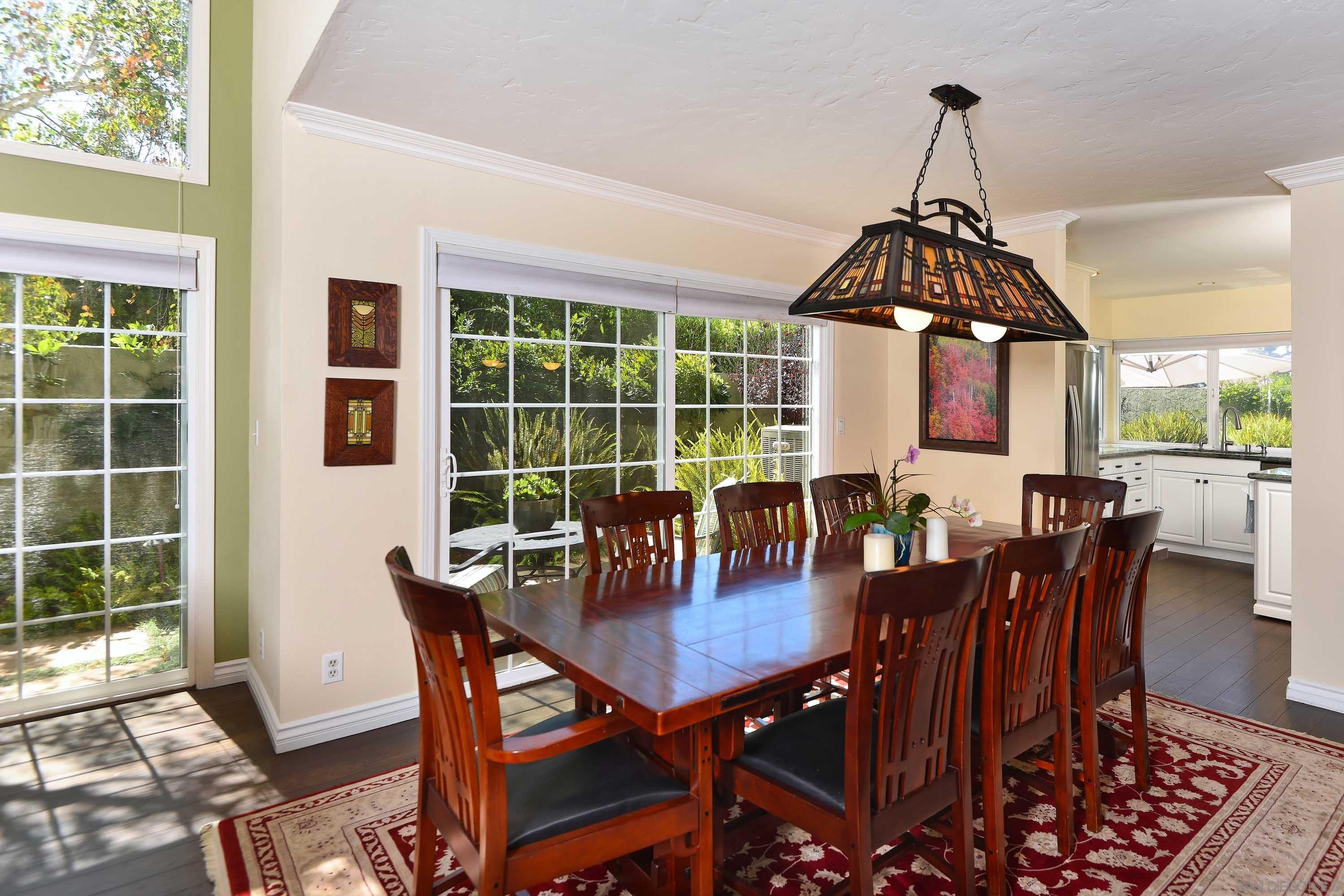 Detail Gallery Image 9 of 32 For 8358  Caminito Helecho, La Jolla,  CA 92037 - 4 Beds | 3 Baths