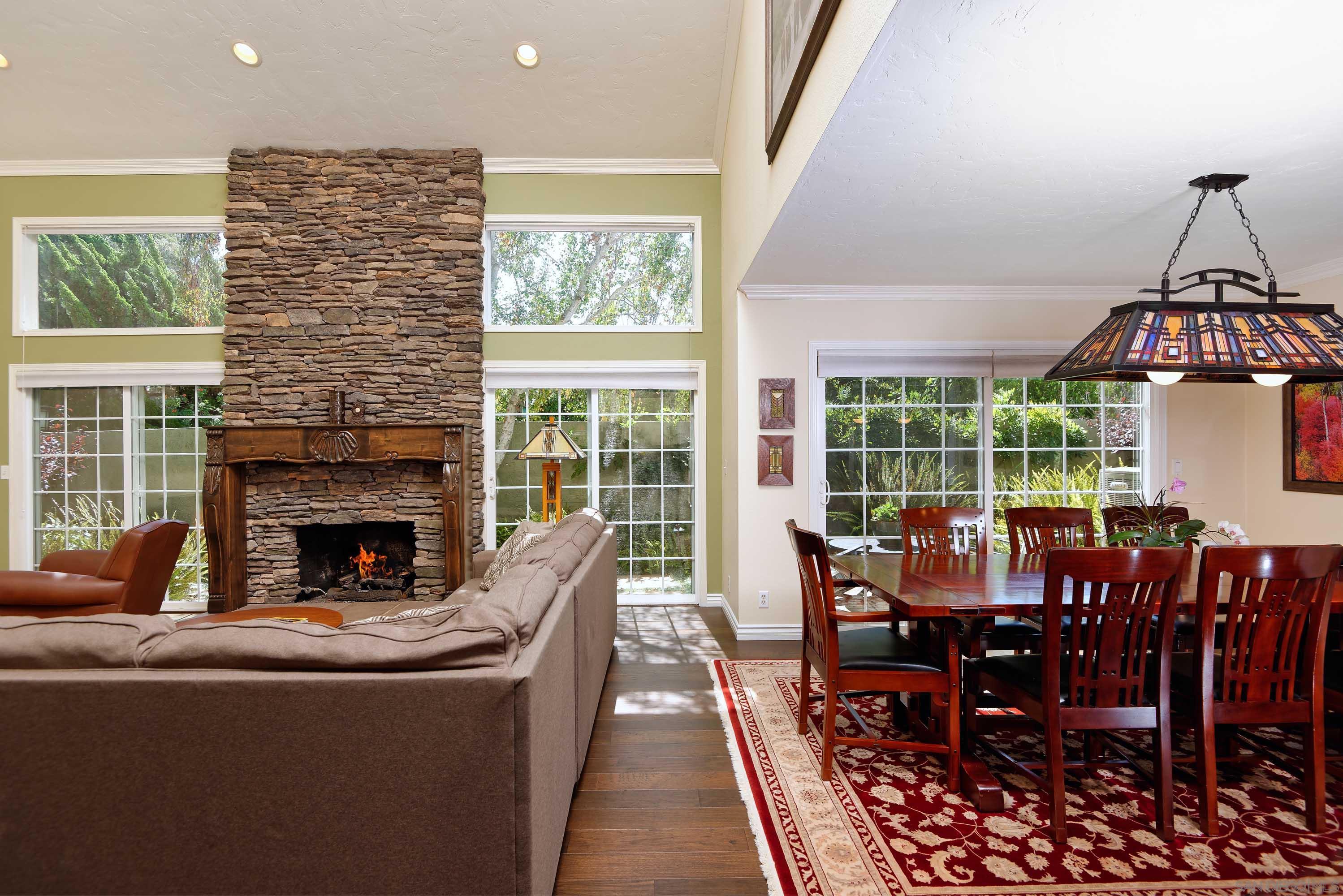 Detail Gallery Image 10 of 32 For 8358  Caminito Helecho, La Jolla,  CA 92037 - 4 Beds | 3 Baths