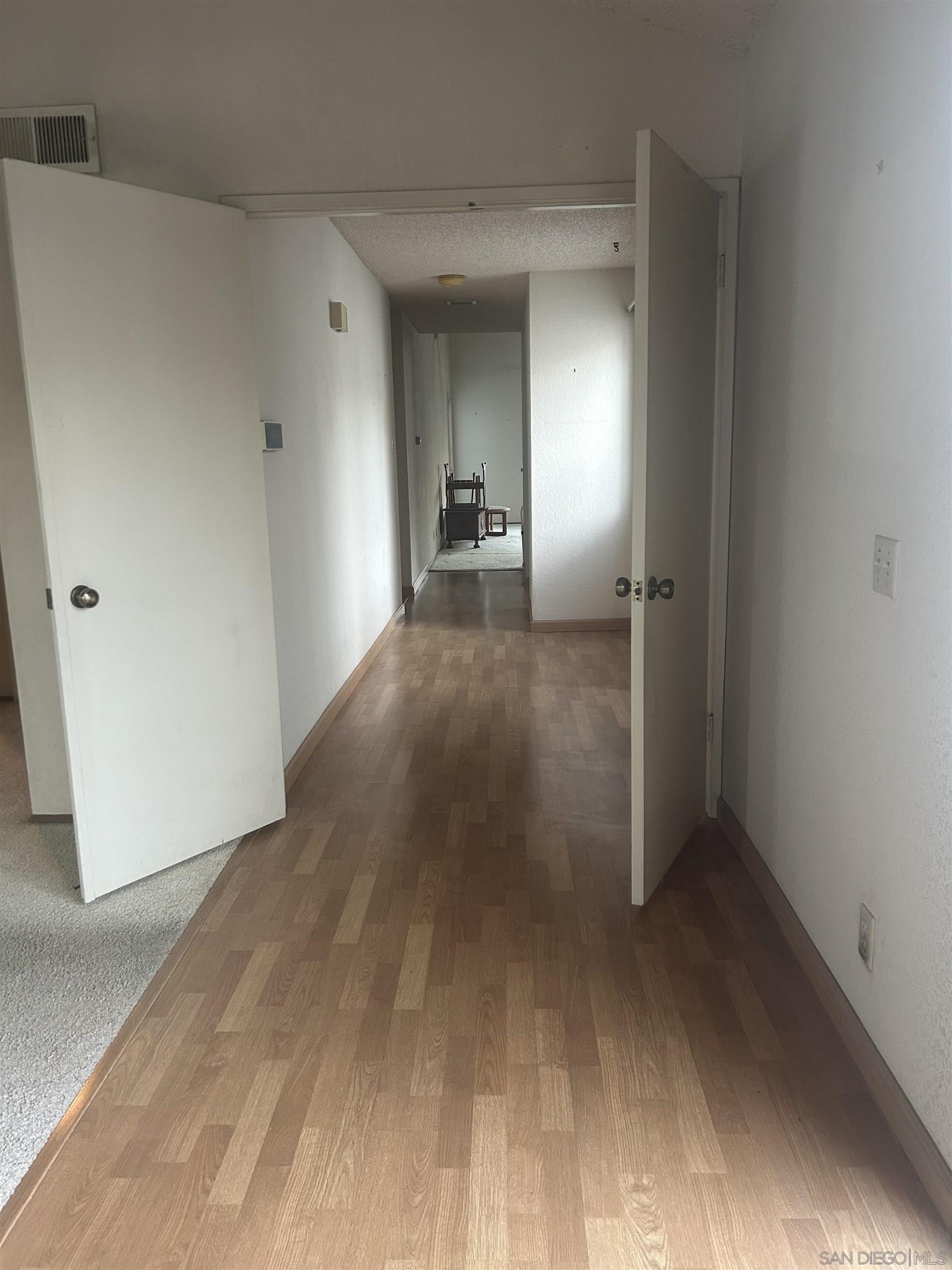 Detail Gallery Image 2 of 17 For 4055  Crystal Dawn Lane  #201,  San Diego,  CA 92122 - 2 Beds | 2 Baths