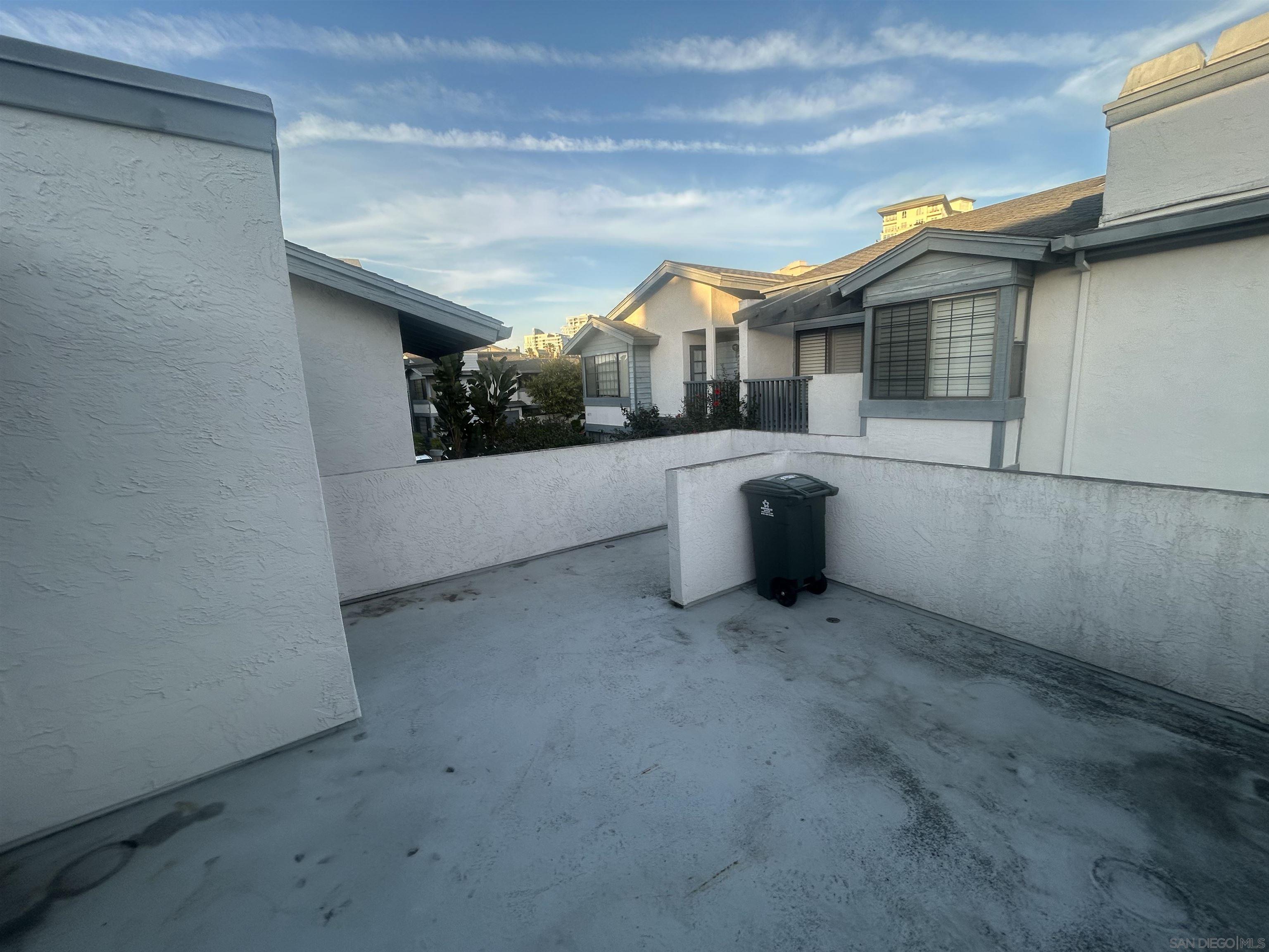 Detail Gallery Image 16 of 17 For 4055  Crystal Dawn Lane  #201,  San Diego,  CA 92122 - 2 Beds | 2 Baths