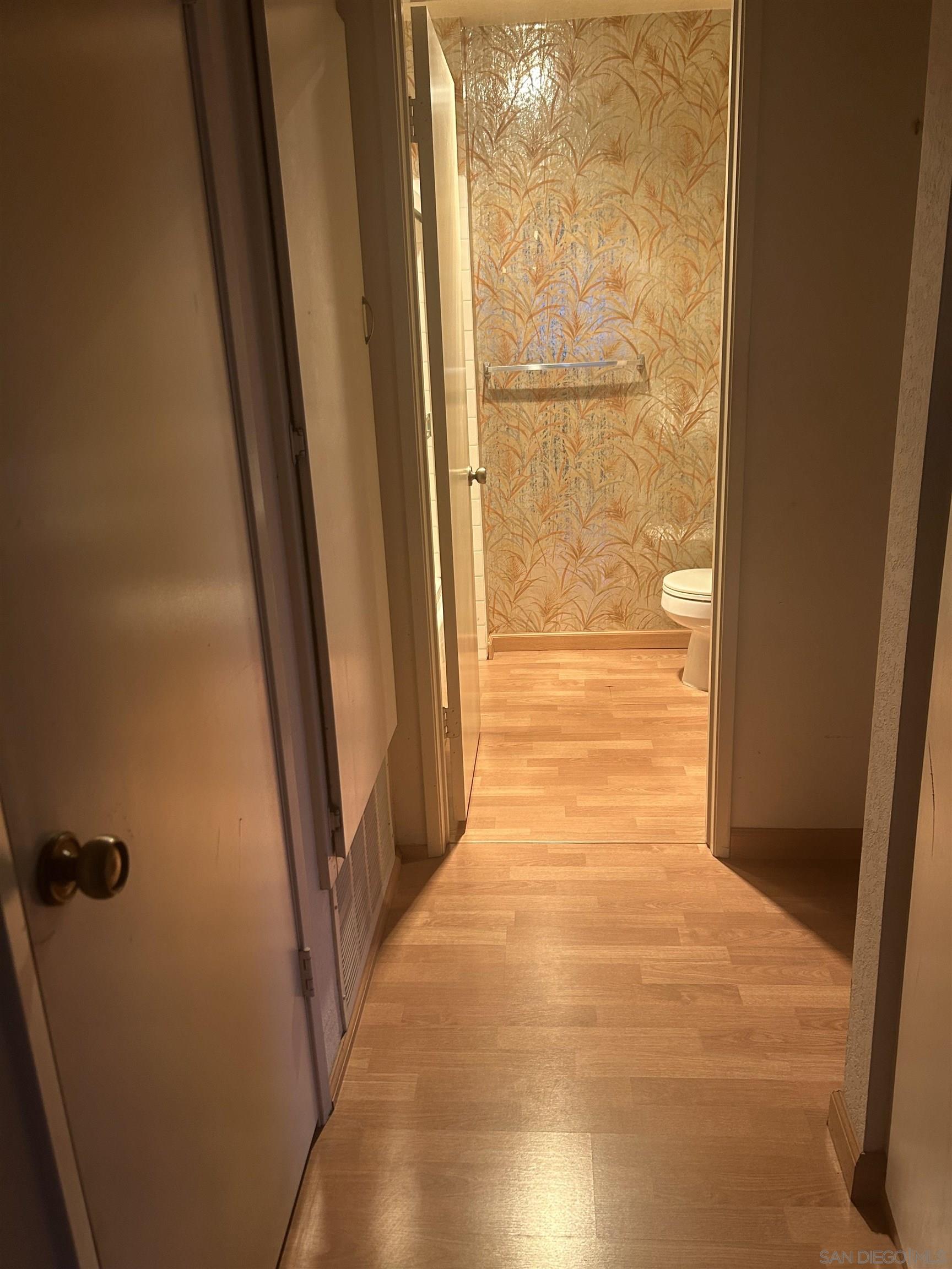 Detail Gallery Image 7 of 17 For 4055  Crystal Dawn Lane  #201,  San Diego,  CA 92122 - 2 Beds | 2 Baths