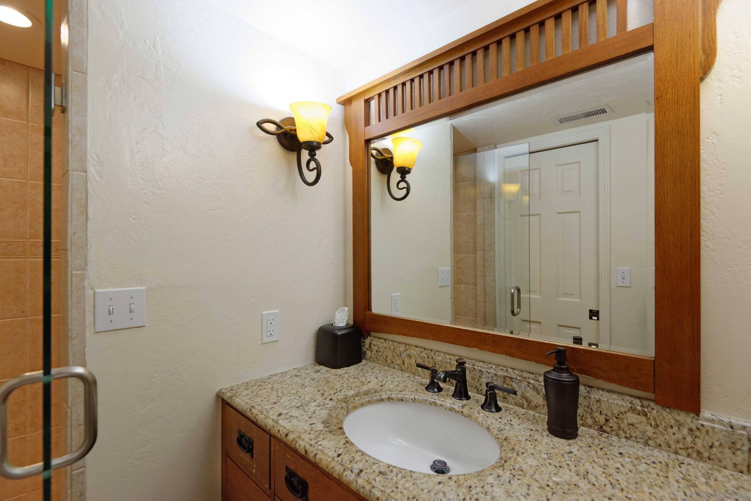 Detail Gallery Image 18 of 30 For 8358  Caminito Helecho, La Jolla,  CA 92037 - 4 Beds | 3 Baths