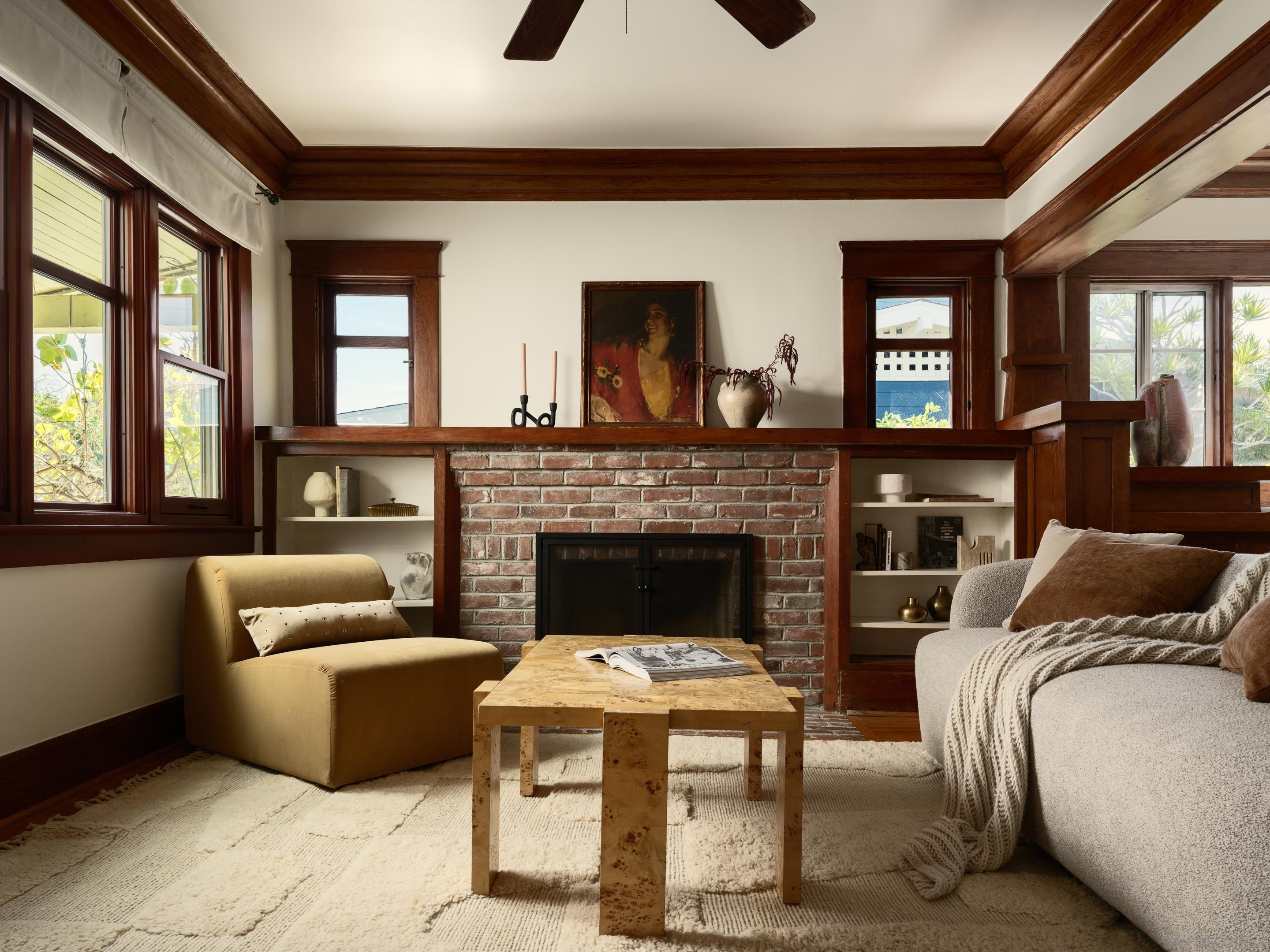 Front Image Thumbnail for SD260006246