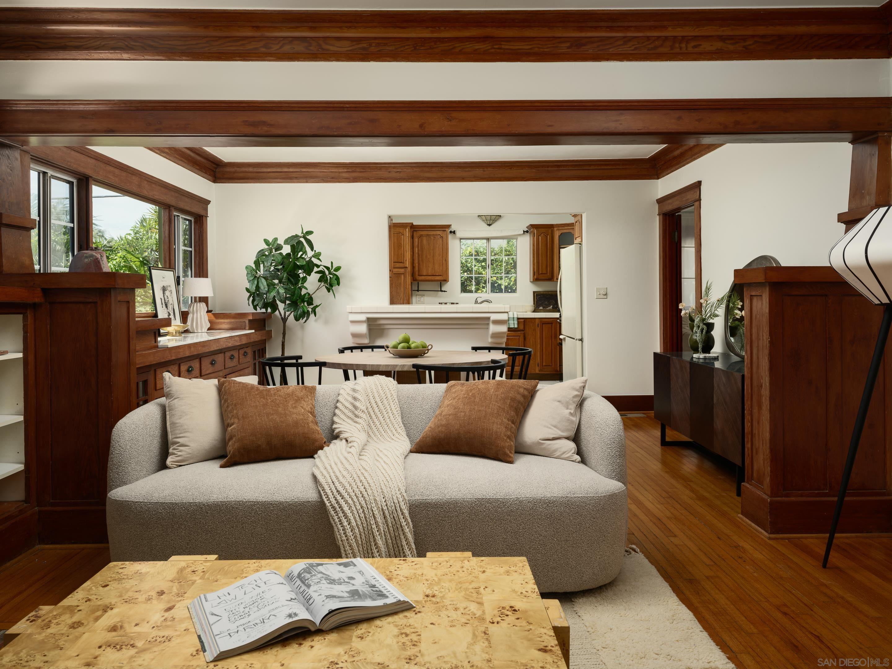 Detail Gallery Image 2 of 29 For 3552  Arnold, San Diego,  CA 92104 - 2 Beds | 1 Baths