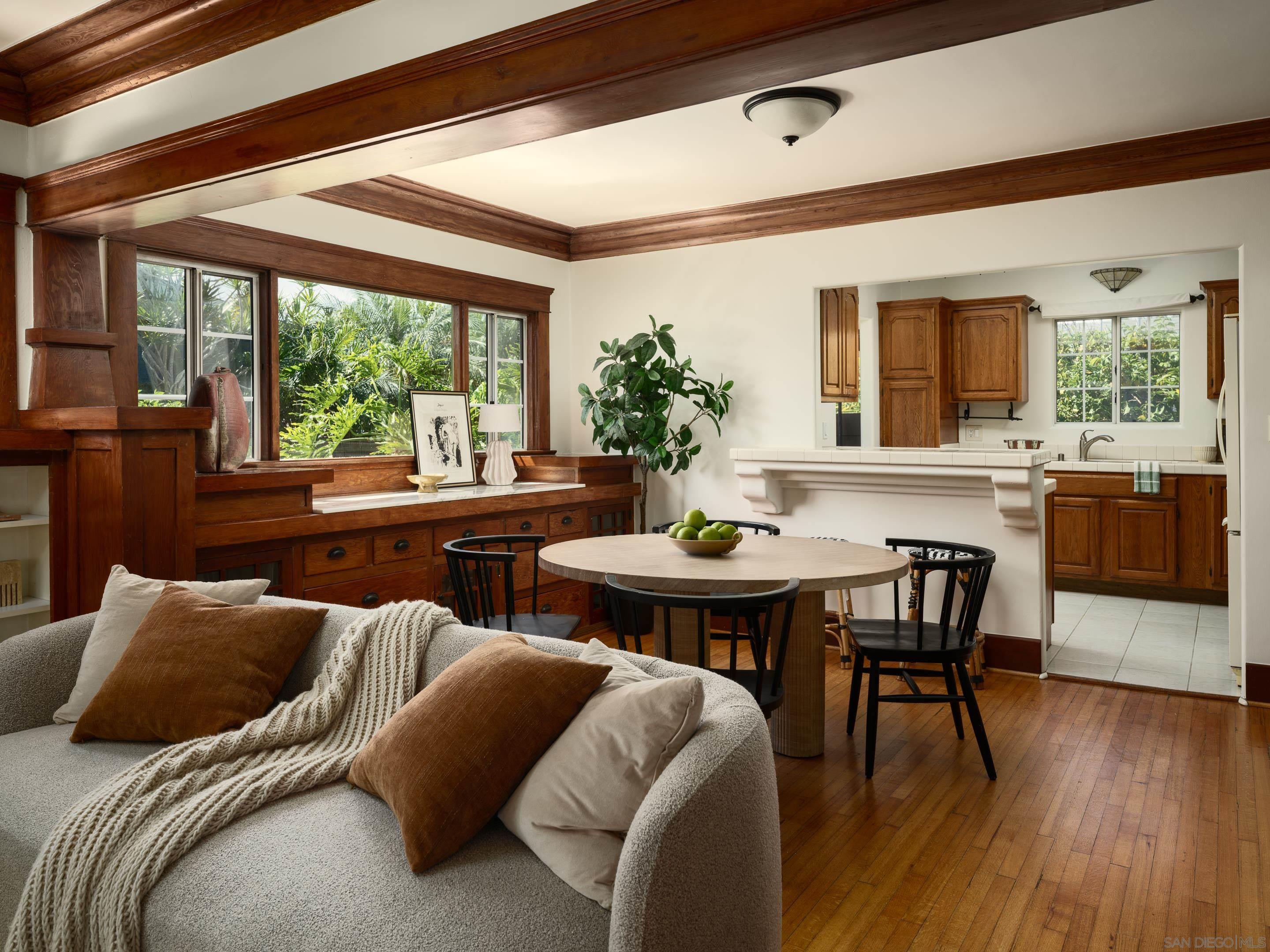 Detail Gallery Image 4 of 29 For 3552  Arnold, San Diego,  CA 92104 - 2 Beds | 1 Baths