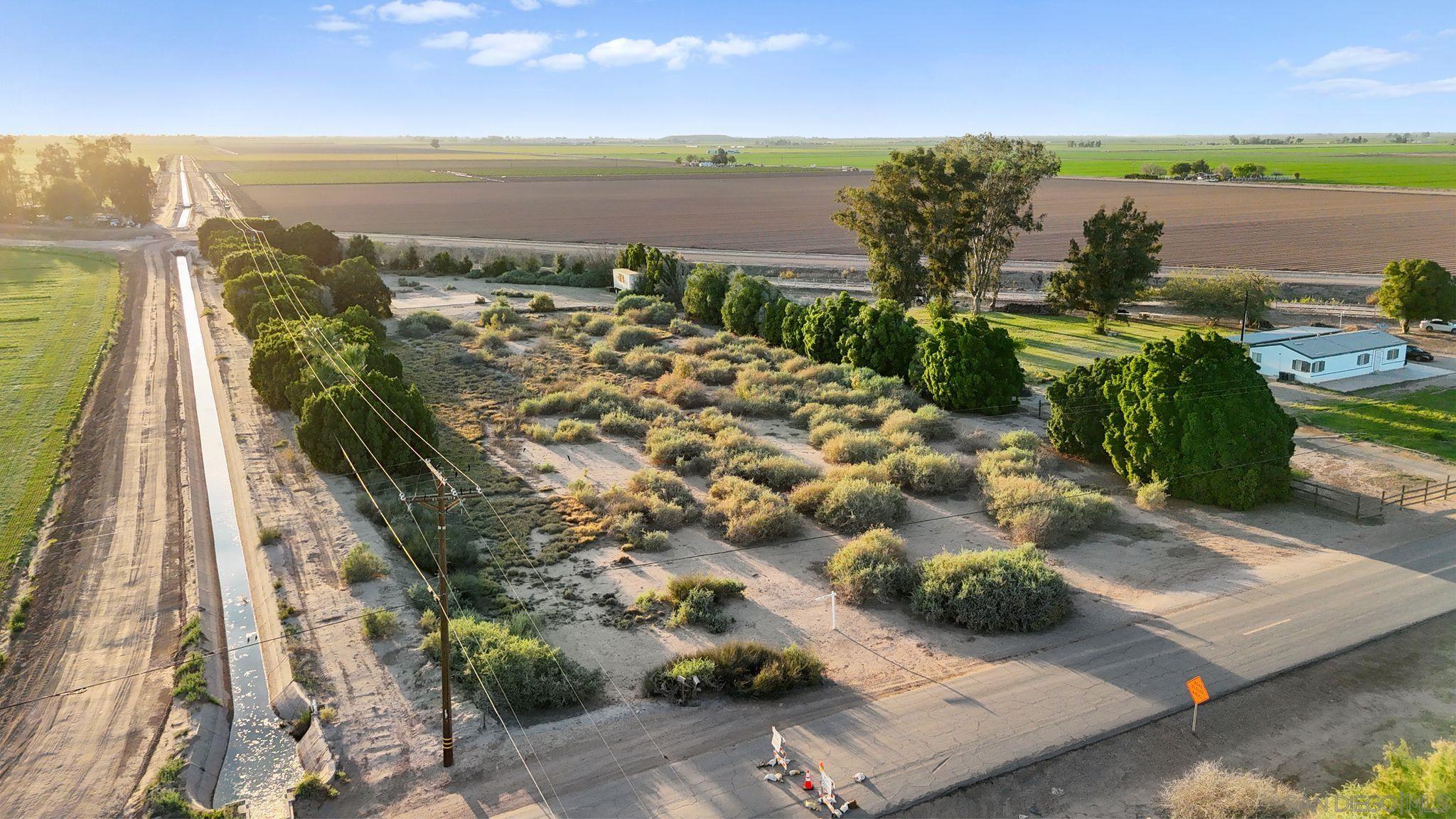 Detail Gallery Image 2 of 26 For , El Centro,  CA 92243 - – Beds | – Baths