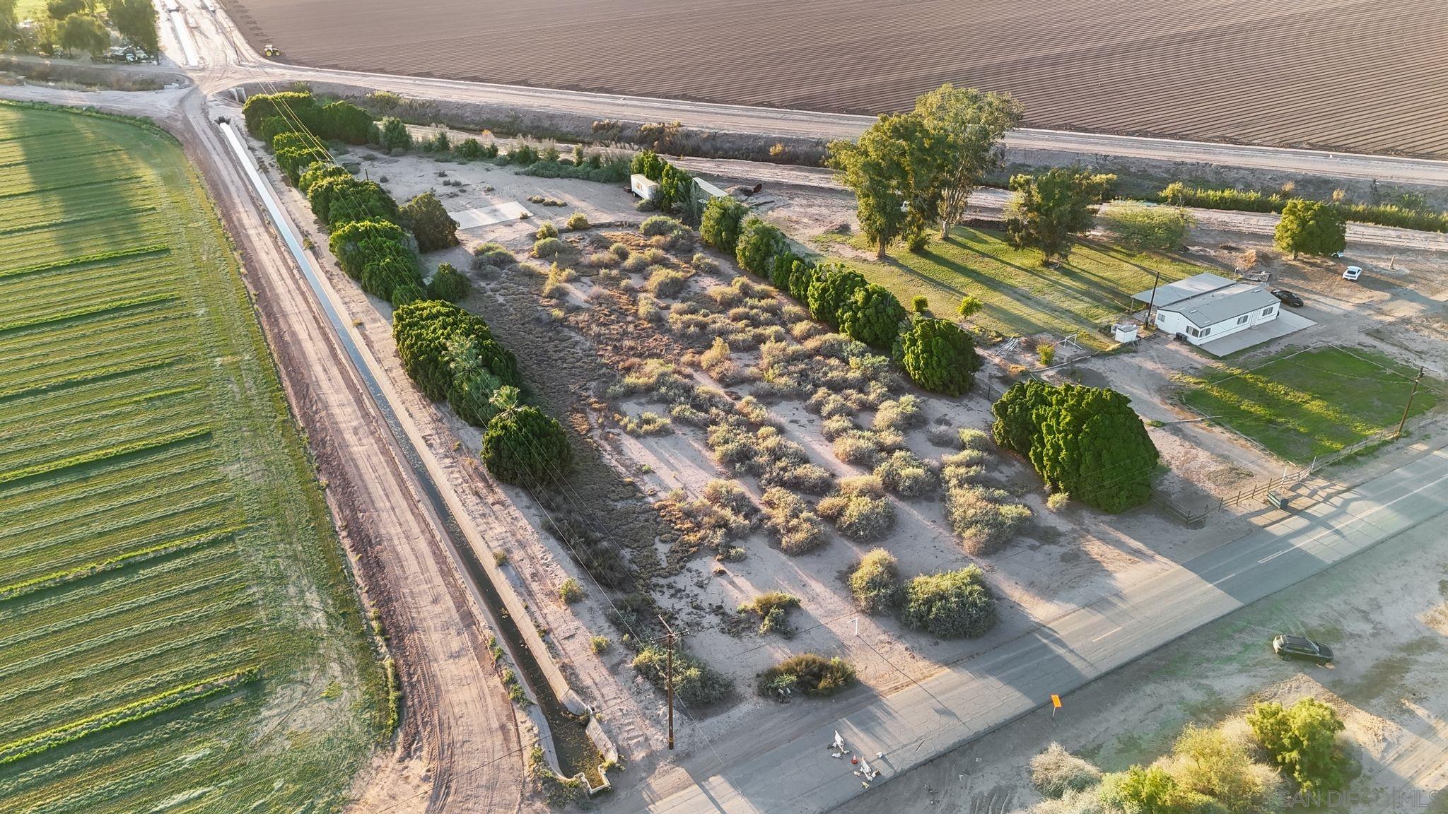 Detail Gallery Image 11 of 26 For , El Centro,  CA 92243 - – Beds | – Baths