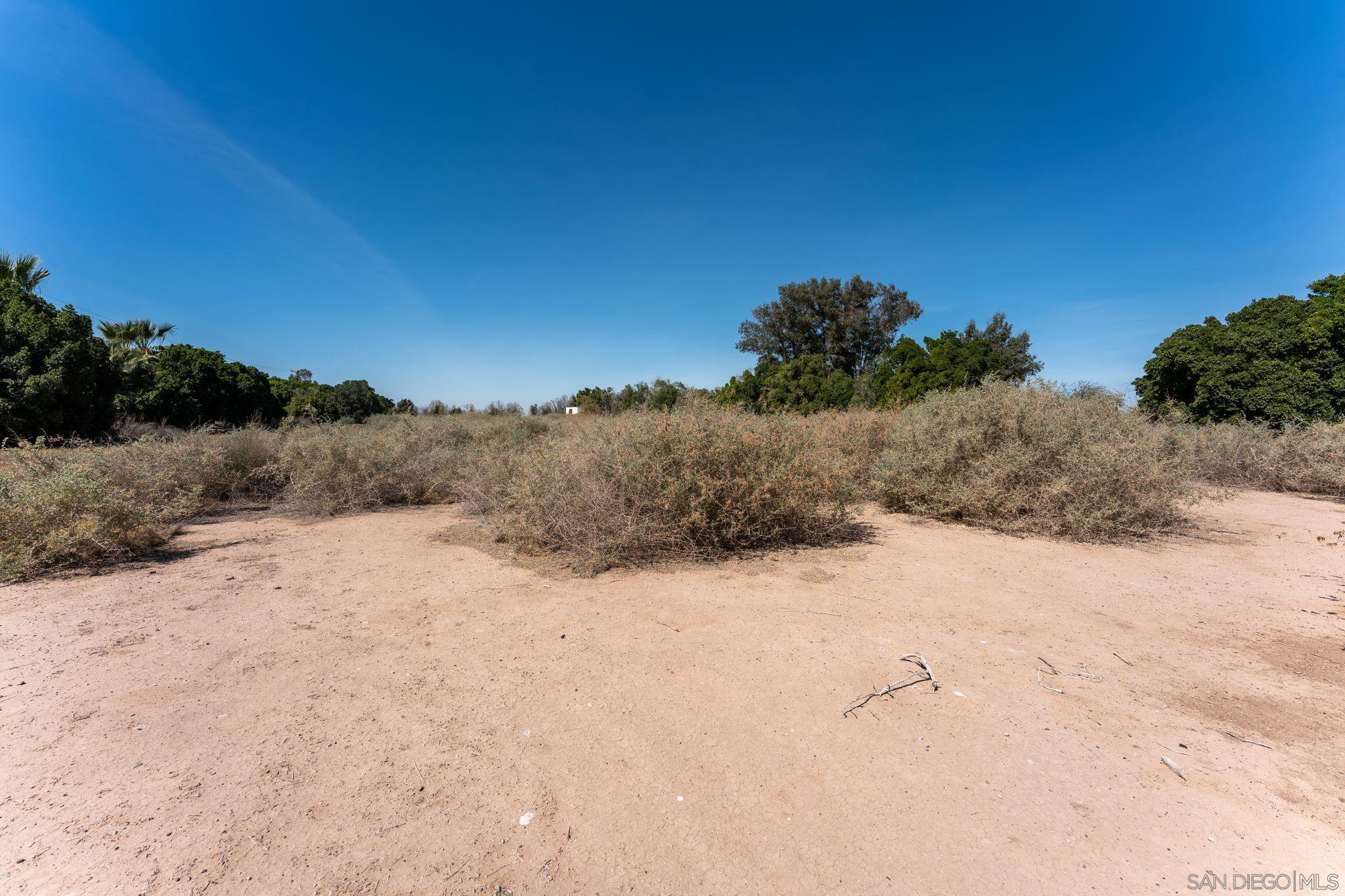 Detail Gallery Image 15 of 26 For , El Centro,  CA 92243 - – Beds | – Baths