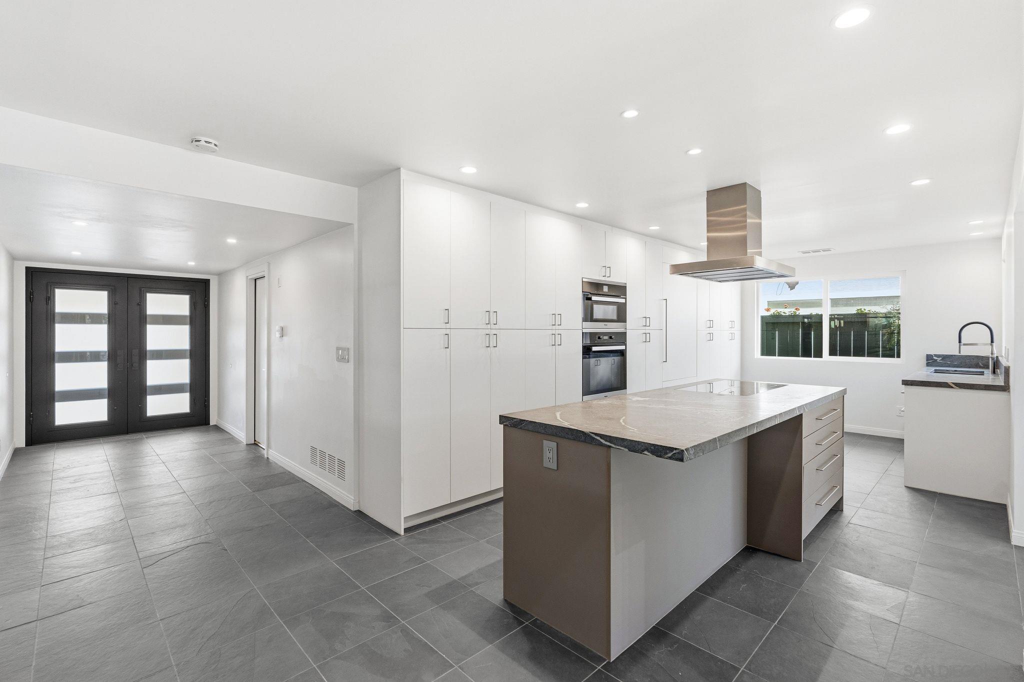 Detail Gallery Image 2 of 16 For 15999  via De Las Palmas, Rancho Santa Fe,  CA 92091 - 3 Beds | 2 Baths