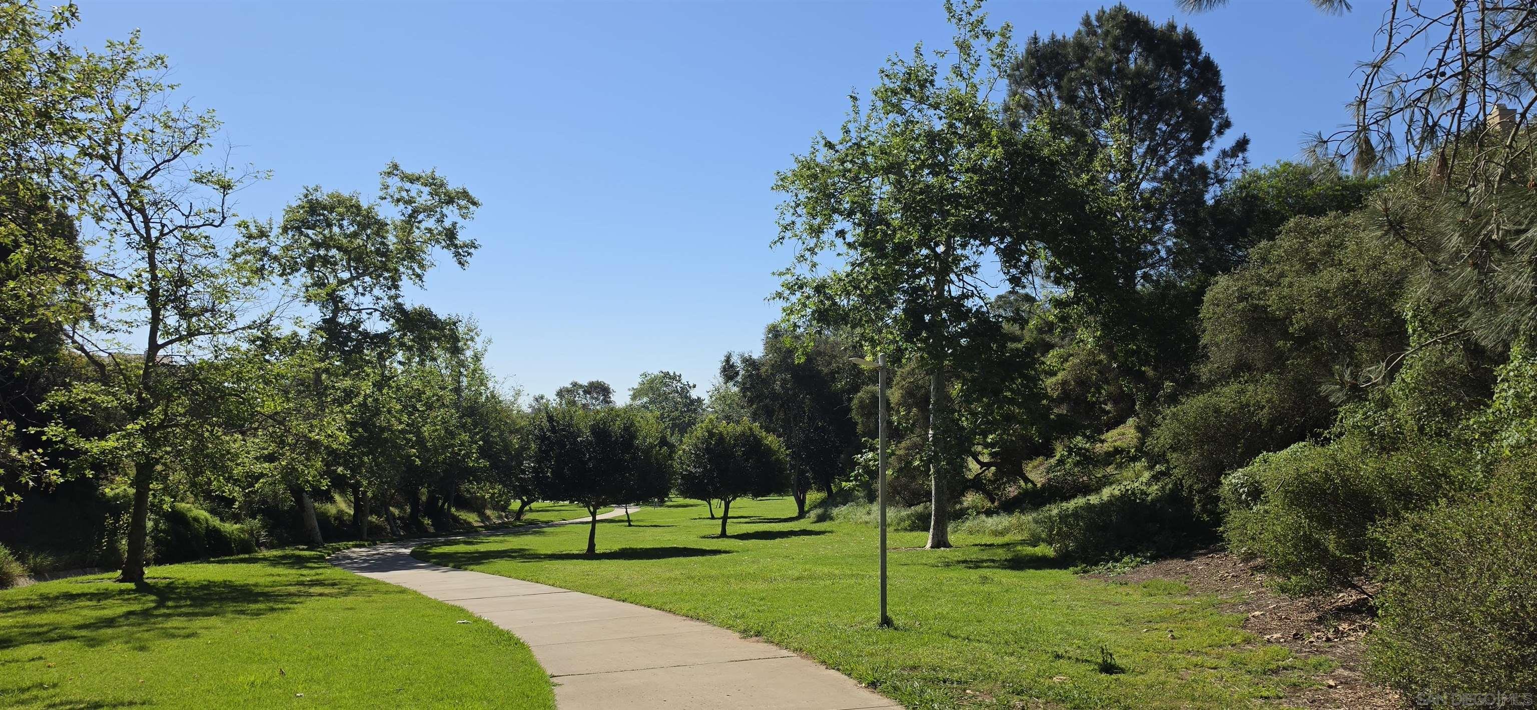 Detail Gallery Image 16 of 25 For 8995  via Andar, San Diego,  CA 92122 - 3 Beds | 2/1 Baths