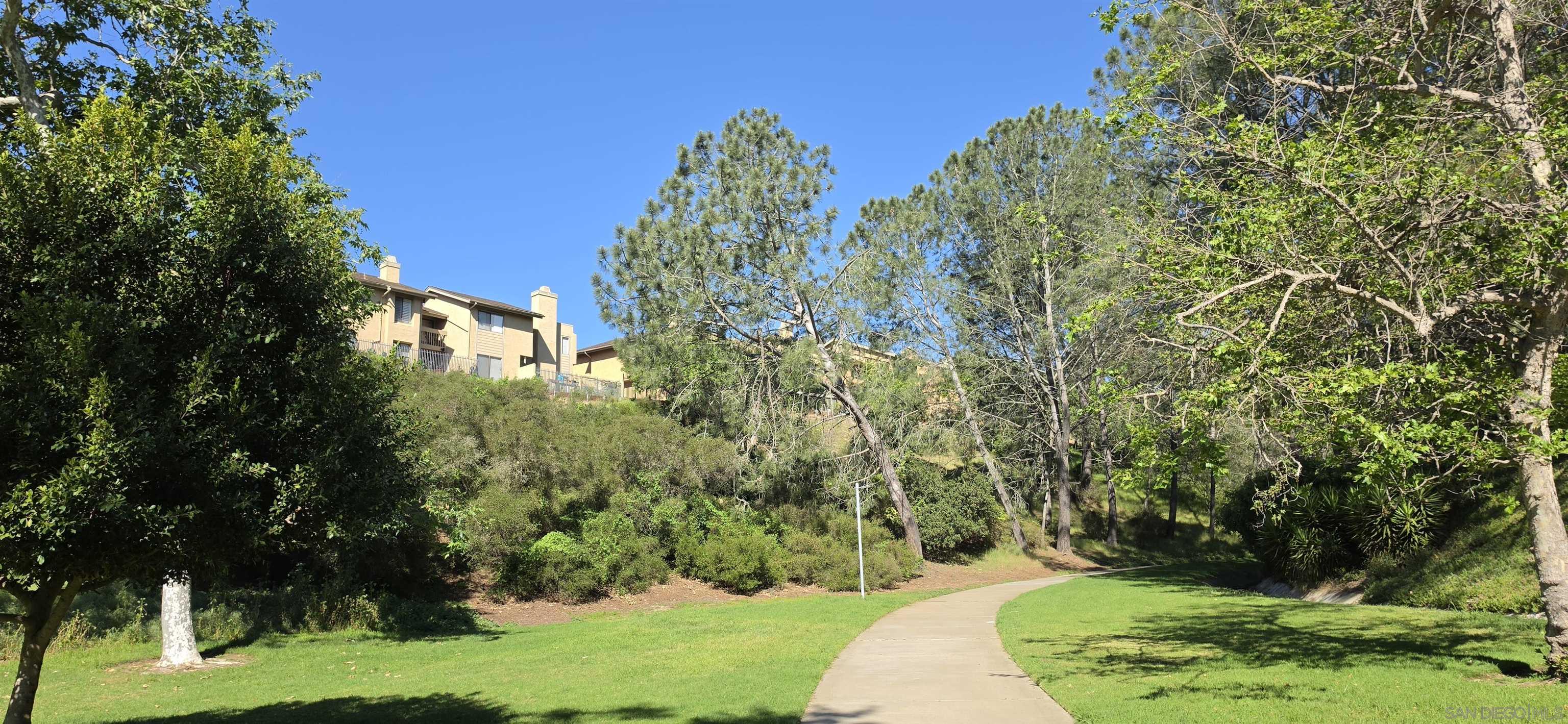 Detail Gallery Image 17 of 25 For 8995  via Andar, San Diego,  CA 92122 - 3 Beds | 2/1 Baths