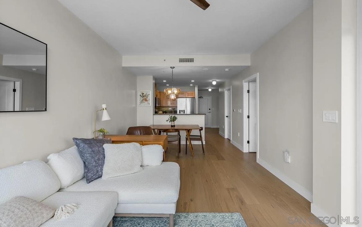 Detail Gallery Image 4 of 29 For 475  Redwood St, San Diego,  CA 92103 - 1 Beds | 1 Baths