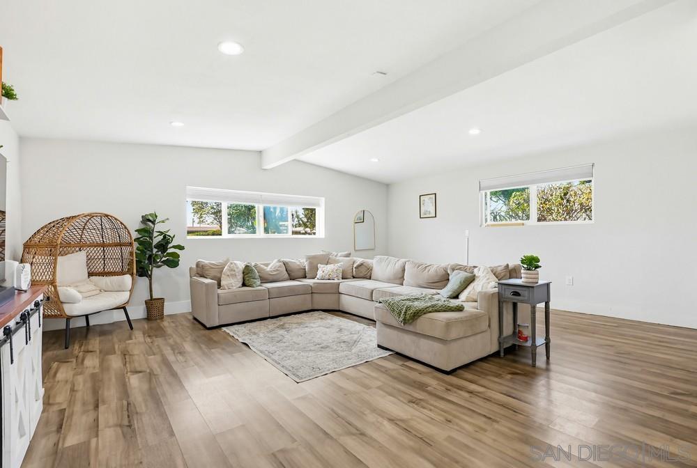 Detail Gallery Image 16 of 63 For 1451  Louden Ln, Imperial Beach,  CA 91932 - 4 Beds | 3 Baths