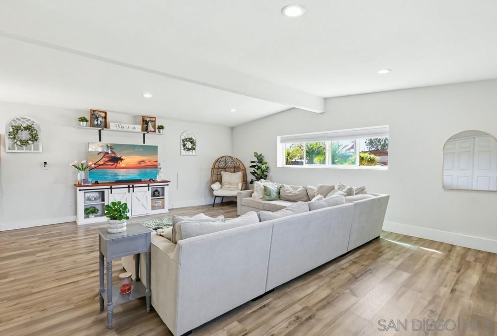 Detail Gallery Image 21 of 63 For 1451  Louden Ln, Imperial Beach,  CA 91932 - 4 Beds | 3 Baths