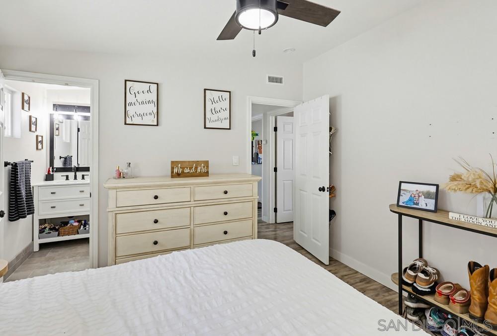 Detail Gallery Image 23 of 63 For 1451  Louden Ln, Imperial Beach,  CA 91932 - 4 Beds | 3 Baths