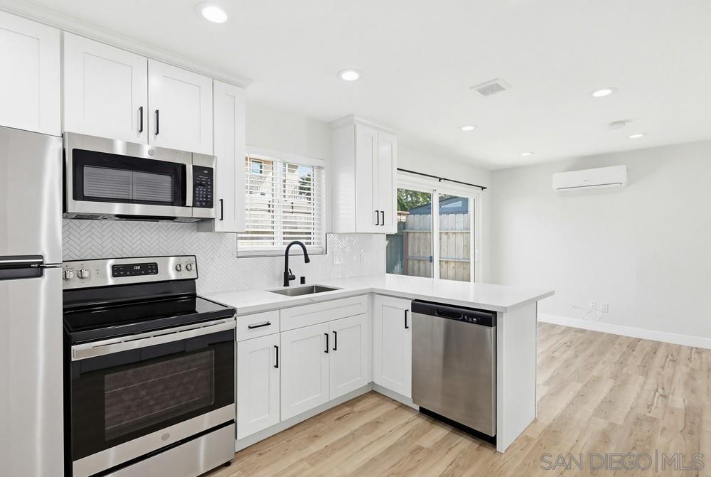 Detail Gallery Image 41 of 63 For 1451  Louden Ln, Imperial Beach,  CA 91932 - 4 Beds | 3 Baths