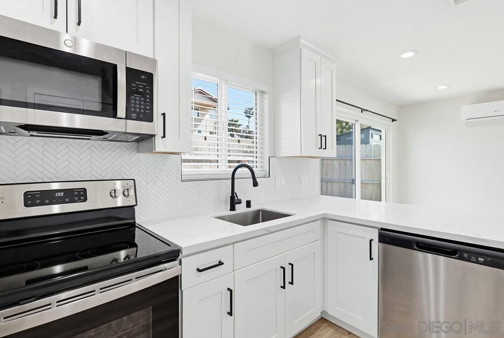 Detail Gallery Image 42 of 63 For 1451  Louden Ln, Imperial Beach,  CA 91932 - 4 Beds | 3 Baths