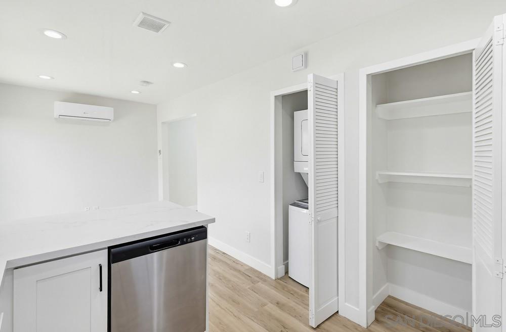 Detail Gallery Image 45 of 63 For 1451  Louden Ln, Imperial Beach,  CA 91932 - 4 Beds | 3 Baths