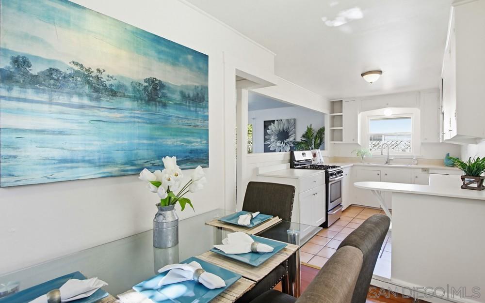 Detail Gallery Image 38 of 54 For 4562-64  Pescadero Ave., San Diego,  CA 92107 - 5 Beds | 4 Baths