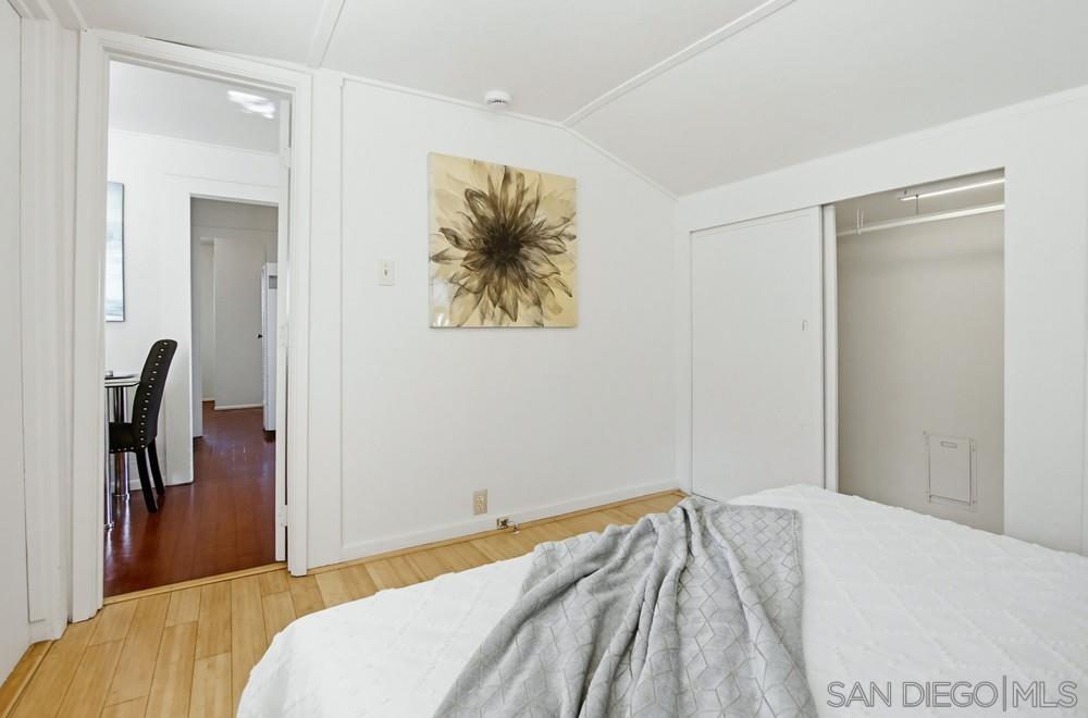 Detail Gallery Image 47 of 54 For 4562-64  Pescadero Ave., San Diego,  CA 92107 - 5 Beds | 4 Baths