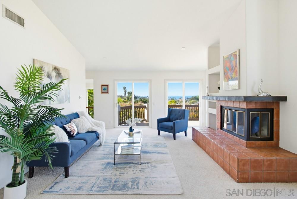 Detail Gallery Image 7 of 54 For 4562-64  Pescadero Ave., San Diego,  CA 92107 - 5 Beds | 4 Baths