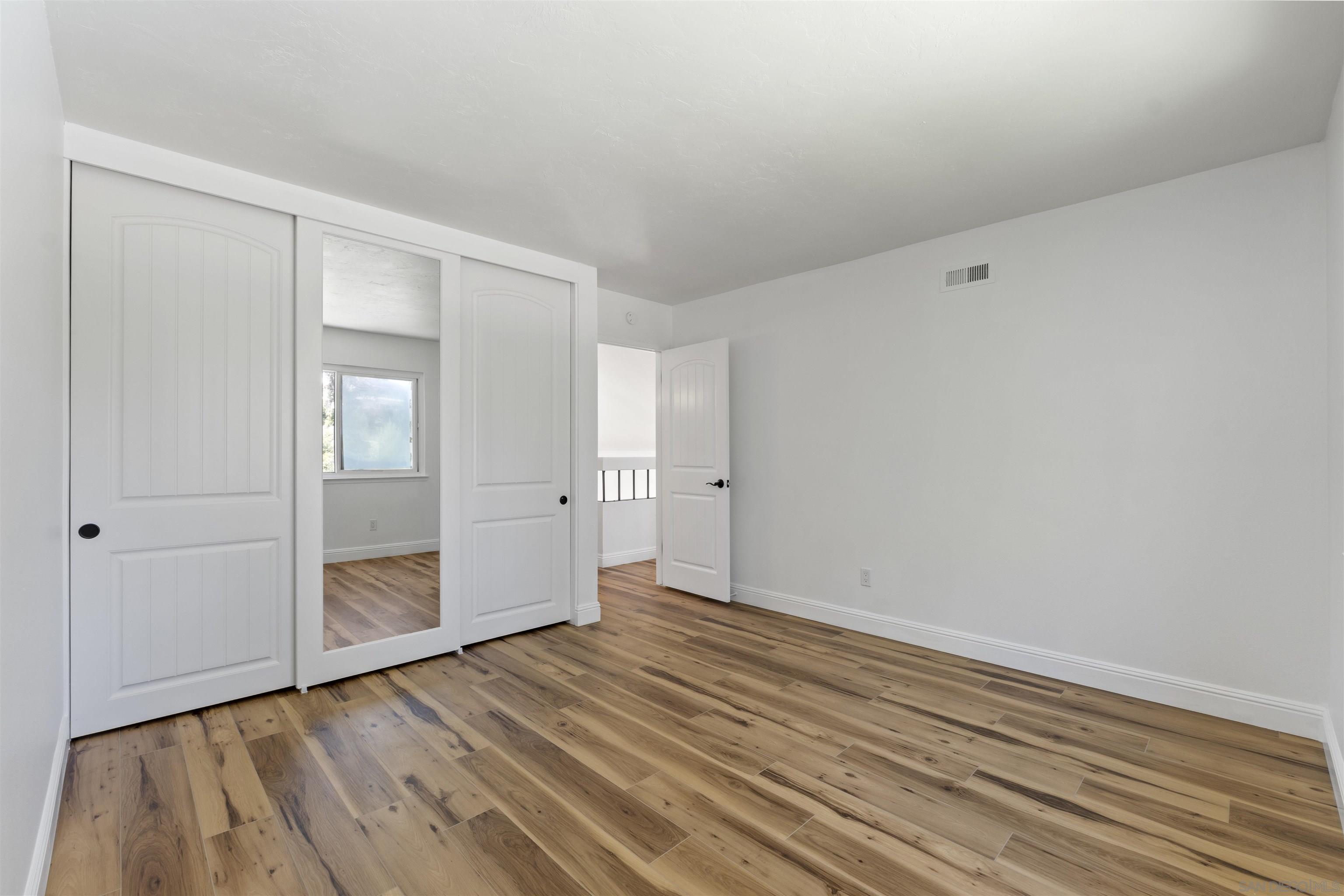 Detail Gallery Image 14 of 59 For 4508  Calle De Vida, San Diego,  CA 92124 - 4 Beds | 3 Baths