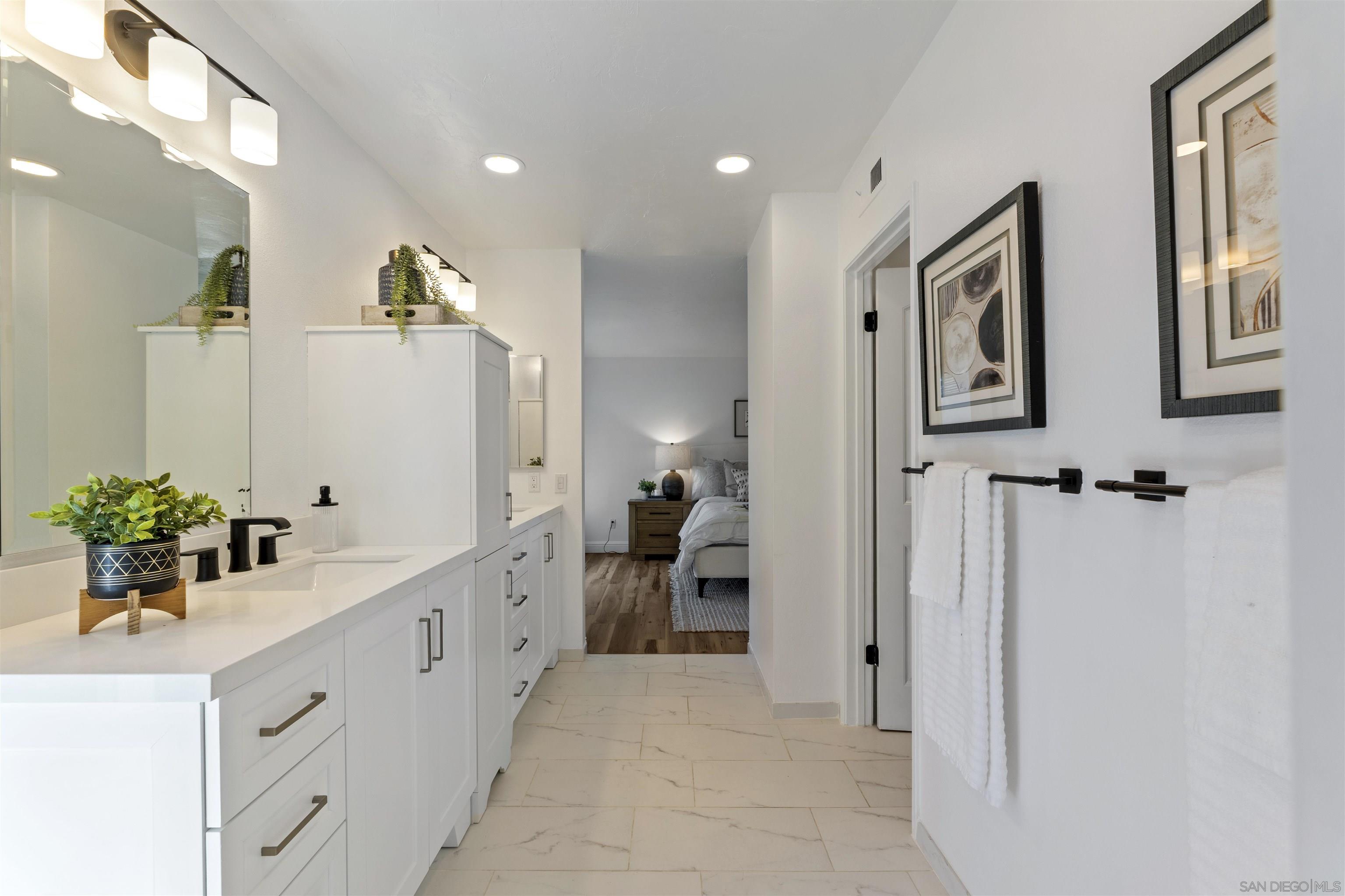 Detail Gallery Image 18 of 59 For 4508  Calle De Vida, San Diego,  CA 92124 - 4 Beds | 3 Baths