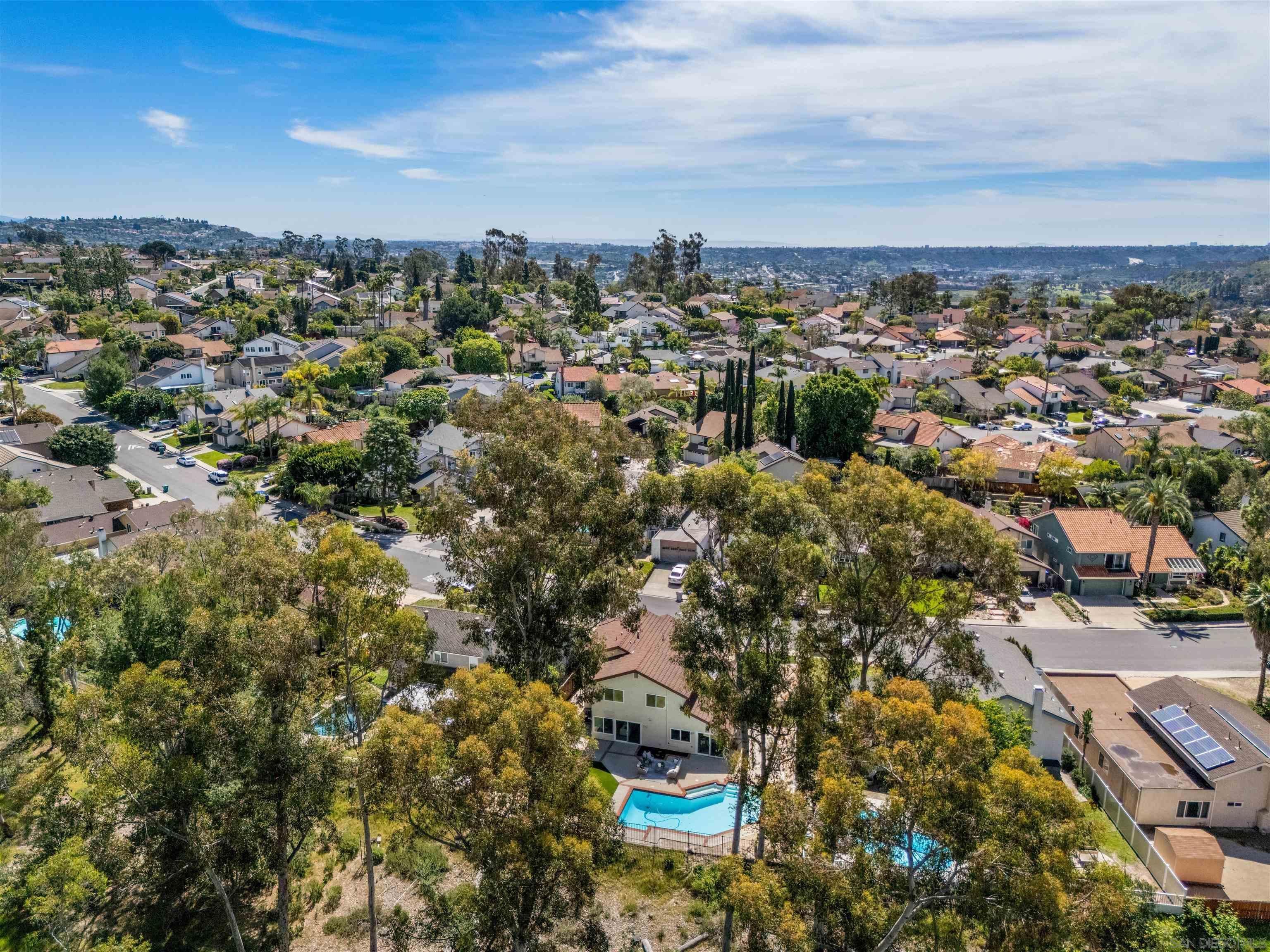 Detail Gallery Image 20 of 59 For 4508  Calle De Vida, San Diego,  CA 92124 - 4 Beds | 3 Baths