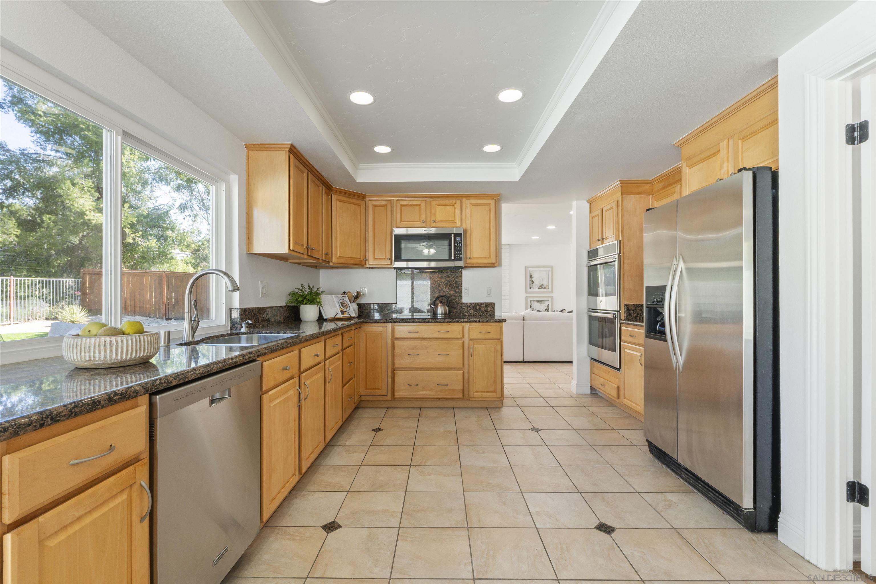 Detail Gallery Image 30 of 59 For 4508  Calle De Vida, San Diego,  CA 92124 - 4 Beds | 3 Baths