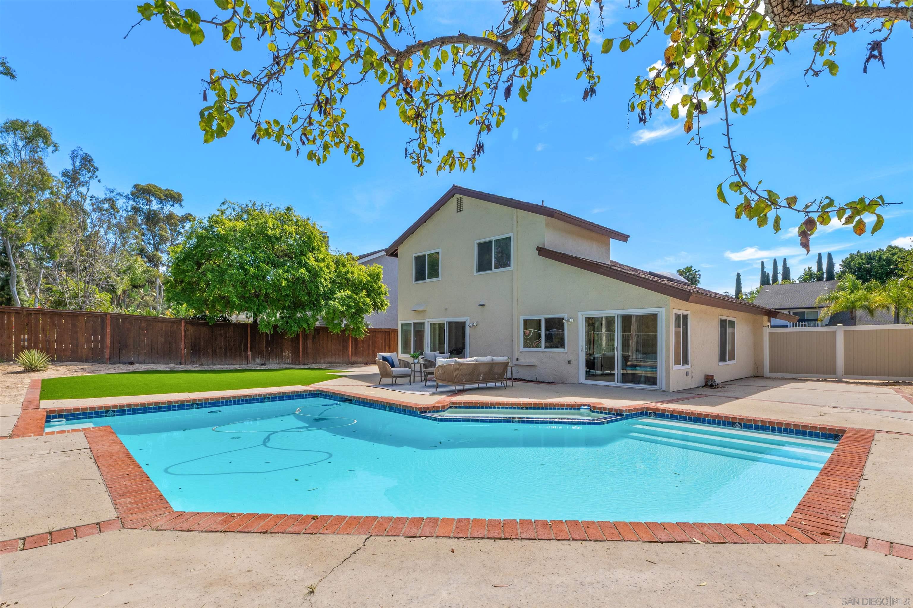 Detail Gallery Image 40 of 59 For 4508  Calle De Vida, San Diego,  CA 92124 - 4 Beds | 3 Baths