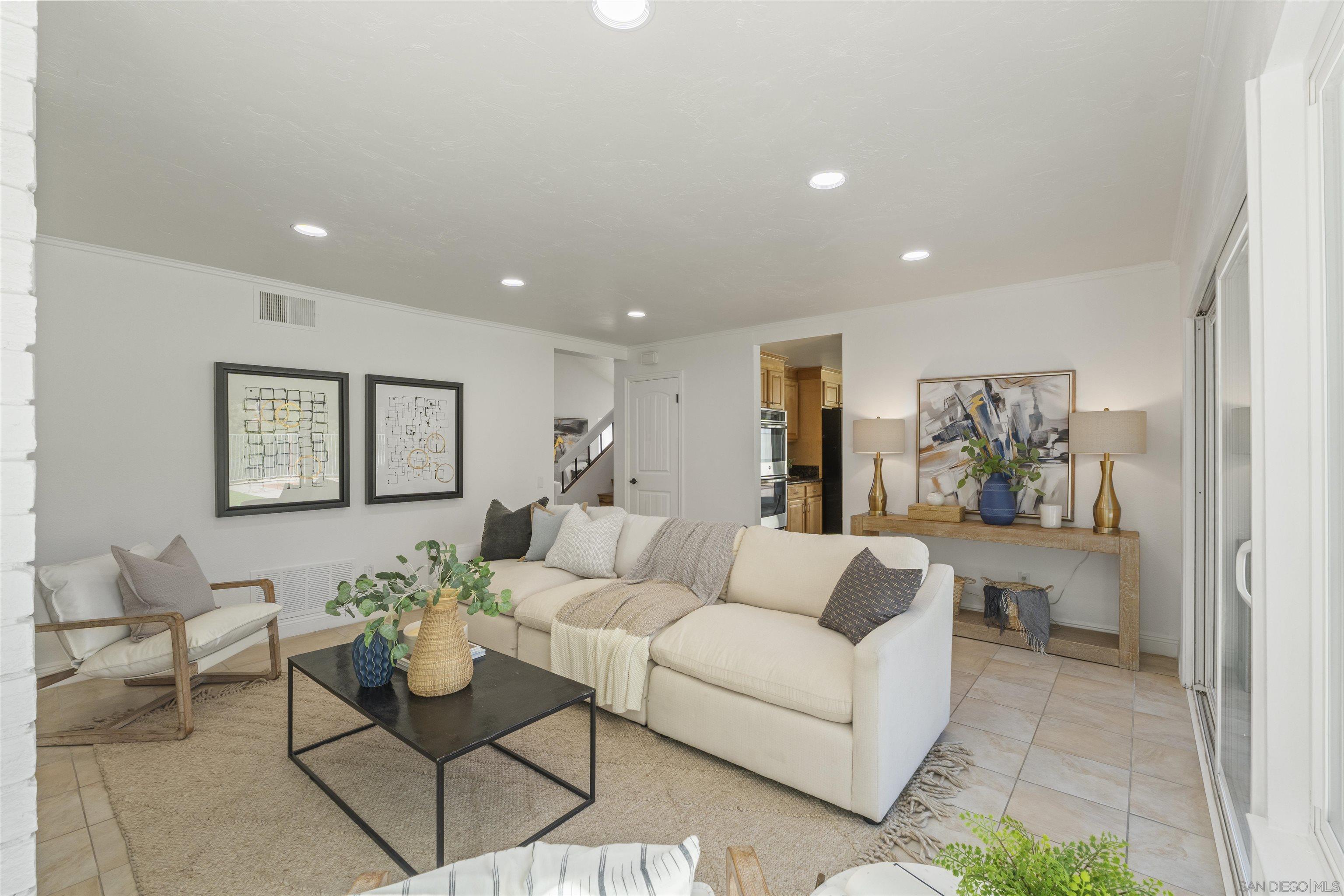 Detail Gallery Image 41 of 59 For 4508  Calle De Vida, San Diego,  CA 92124 - 4 Beds | 3 Baths