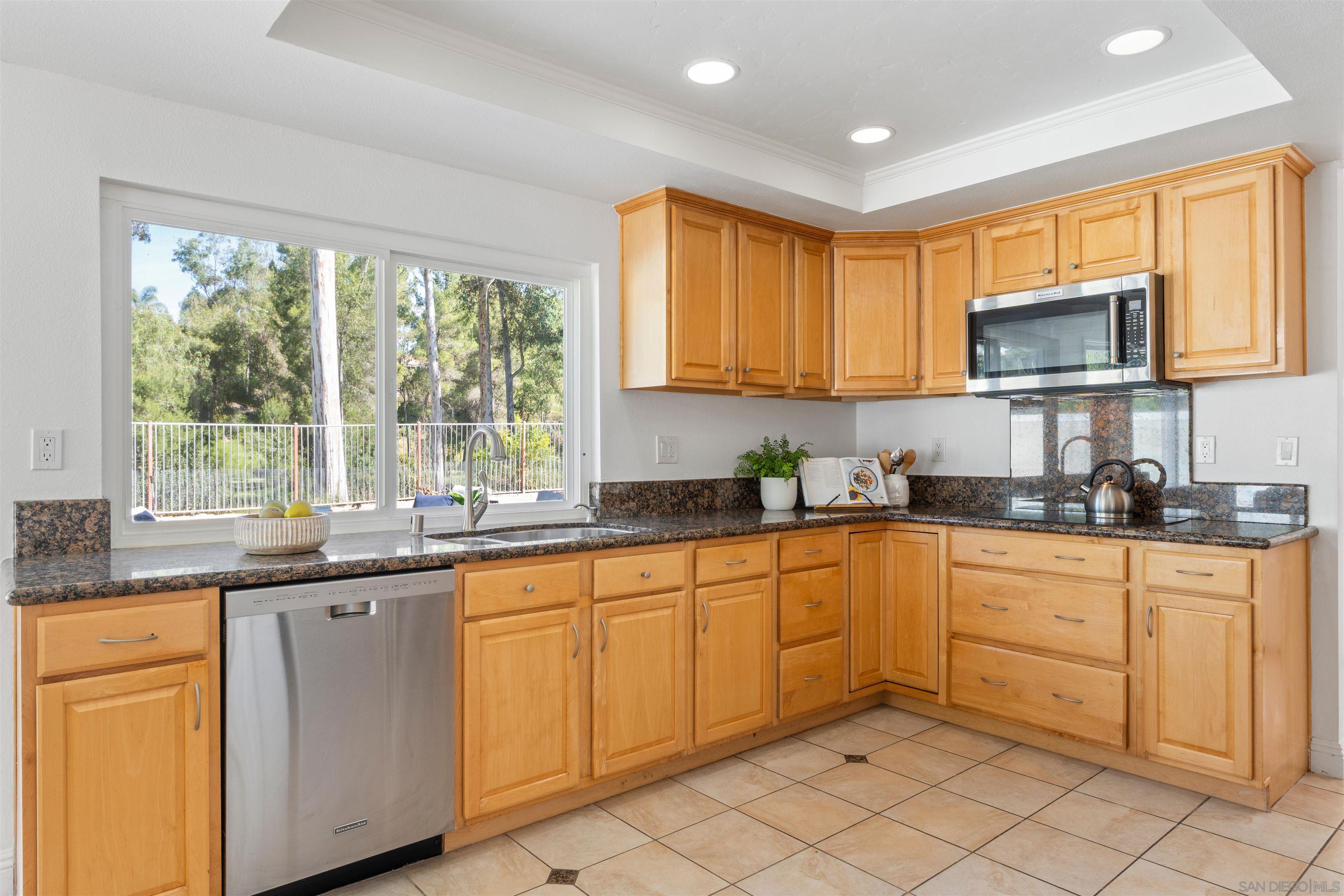 Detail Gallery Image 57 of 59 For 4508  Calle De Vida, San Diego,  CA 92124 - 4 Beds | 3 Baths