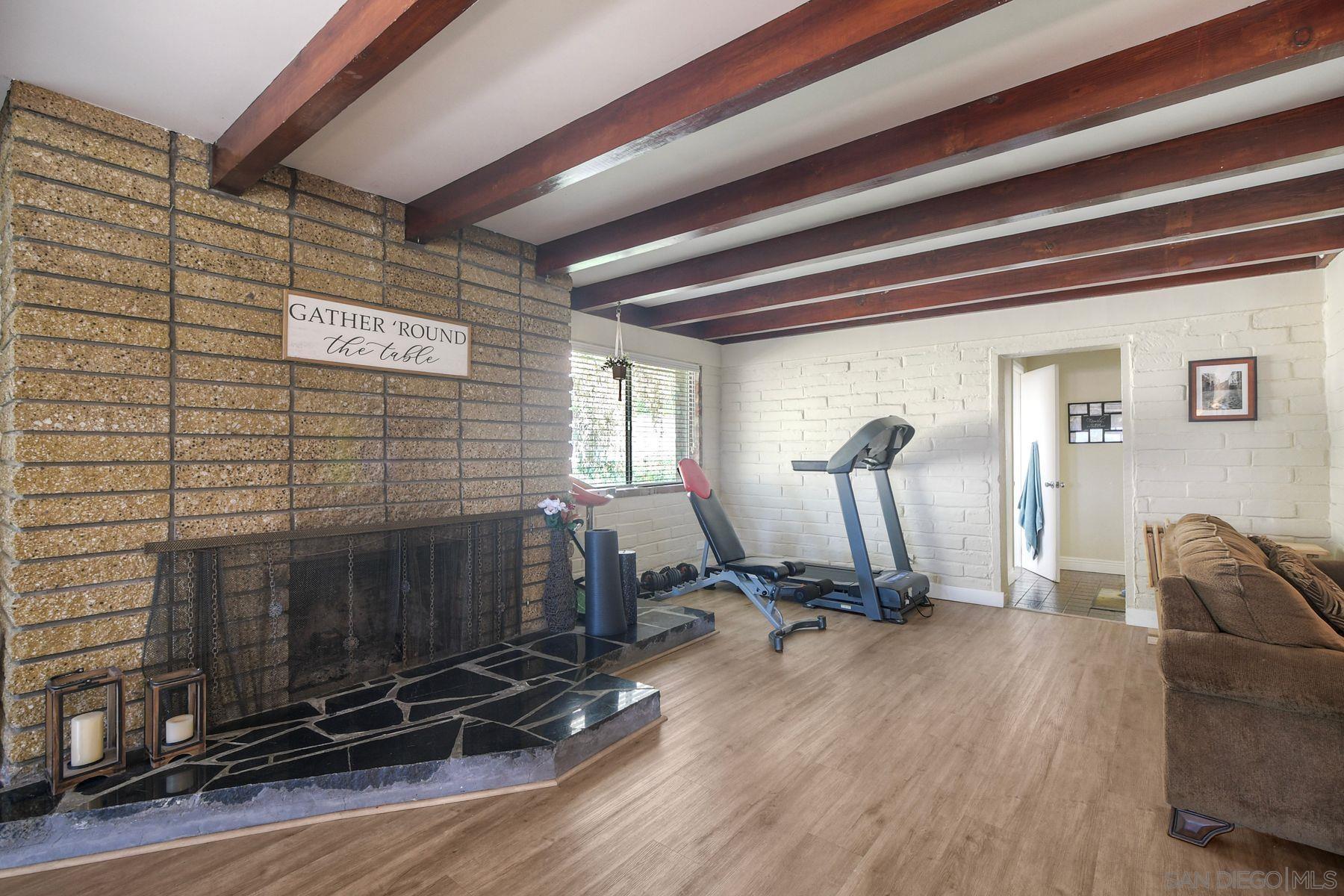 Detail Gallery Image 22 of 39 For 820  Birch Avenue, Escondido,  CA 92027 - 5 Beds | 2 Baths