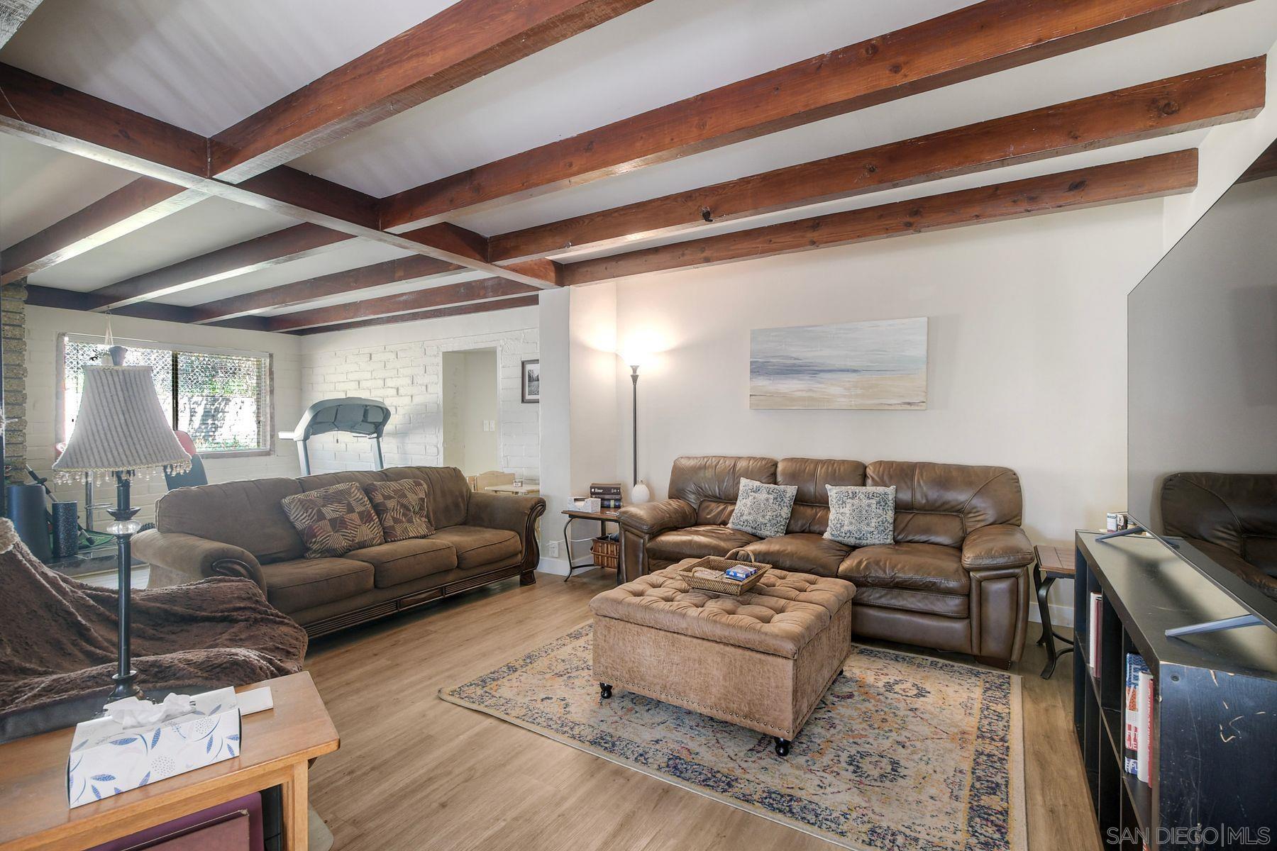 Detail Gallery Image 25 of 39 For 820  Birch Avenue, Escondido,  CA 92027 - 5 Beds | 2 Baths