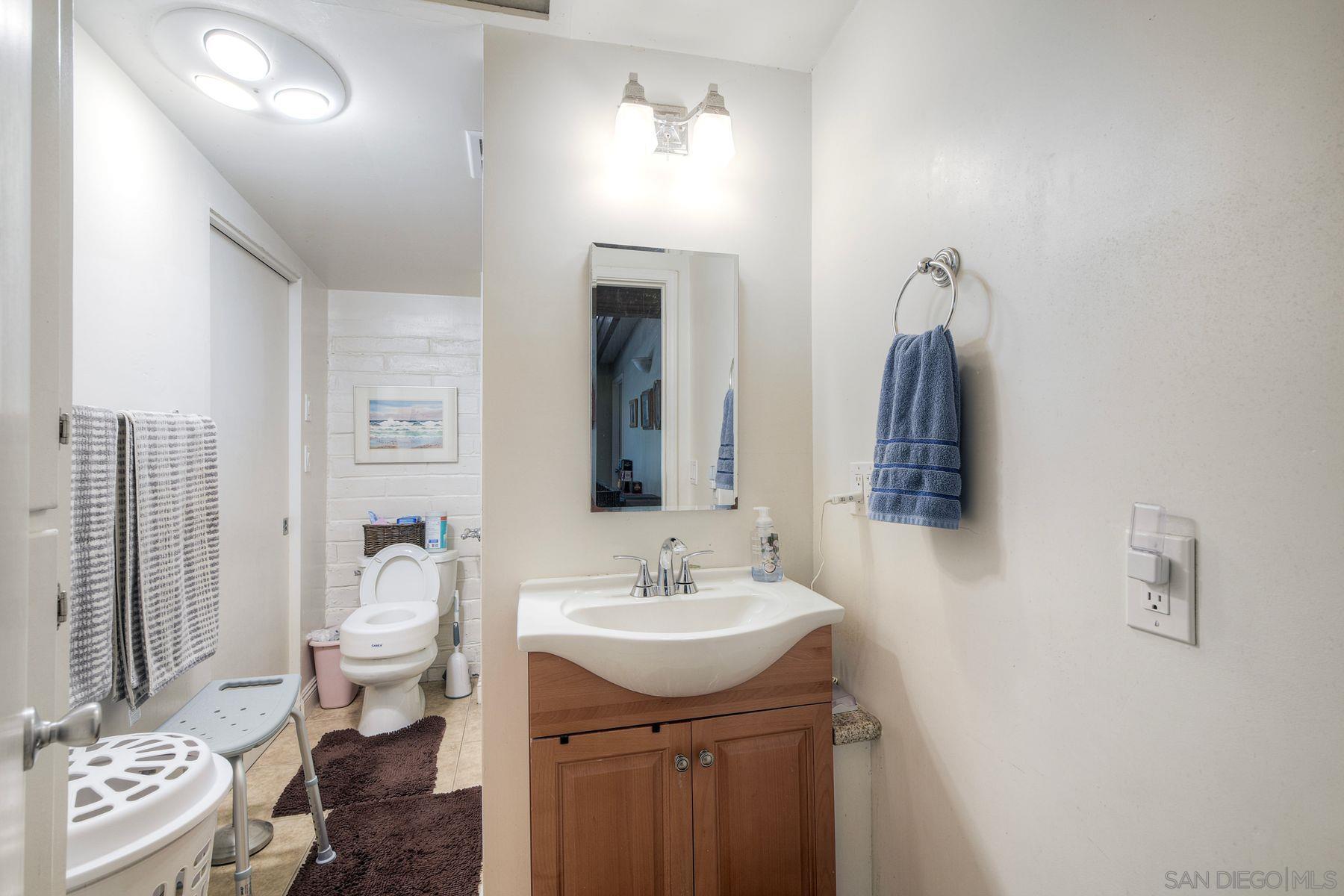 Detail Gallery Image 34 of 39 For 820  Birch Avenue, Escondido,  CA 92027 - 5 Beds | 2 Baths
