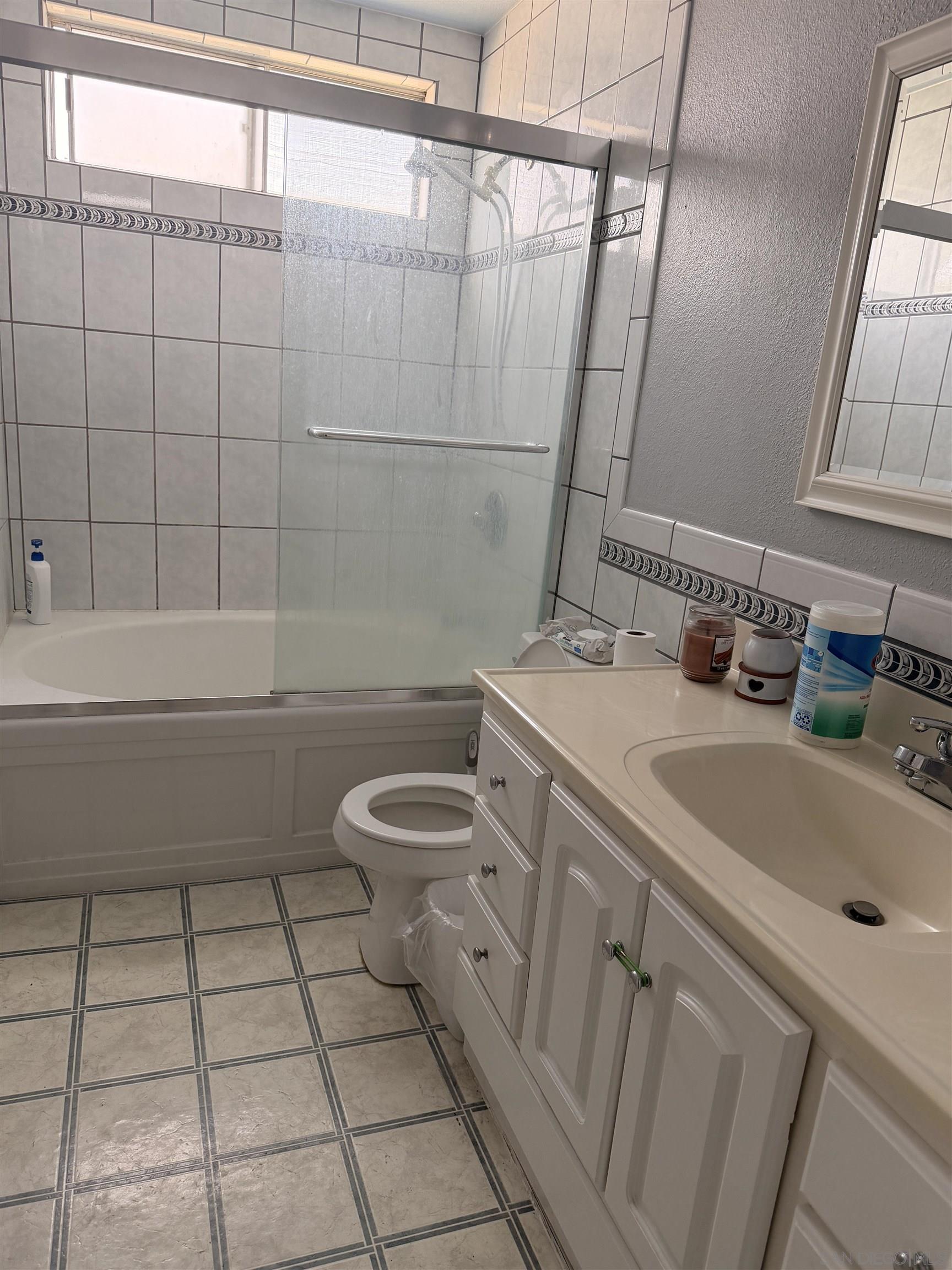 Detail Gallery Image 8 of 13 For 1640  Maple, Chula Vista,  CA 91911 - 3 Beds | 2/1 Baths