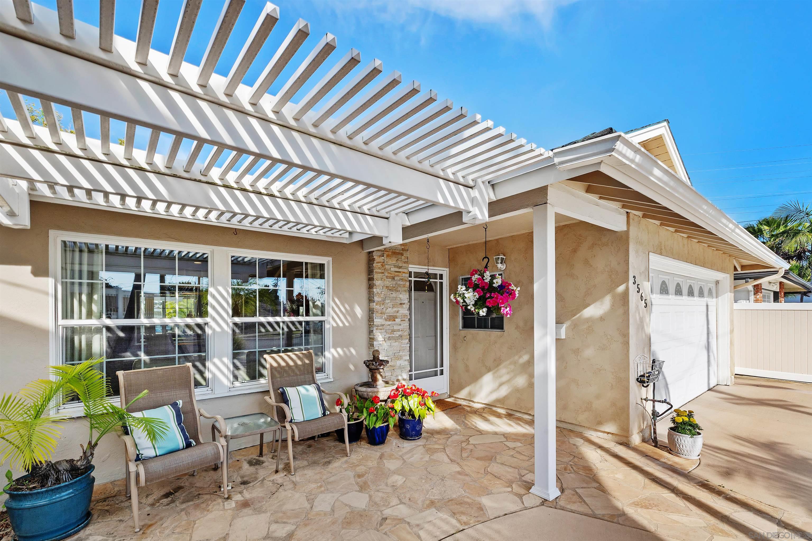 Detail Gallery Image 2 of 40 For 3565  Mount Burnham Ct, San Diego,  CA 92111 - 3 Beds | 3 Baths